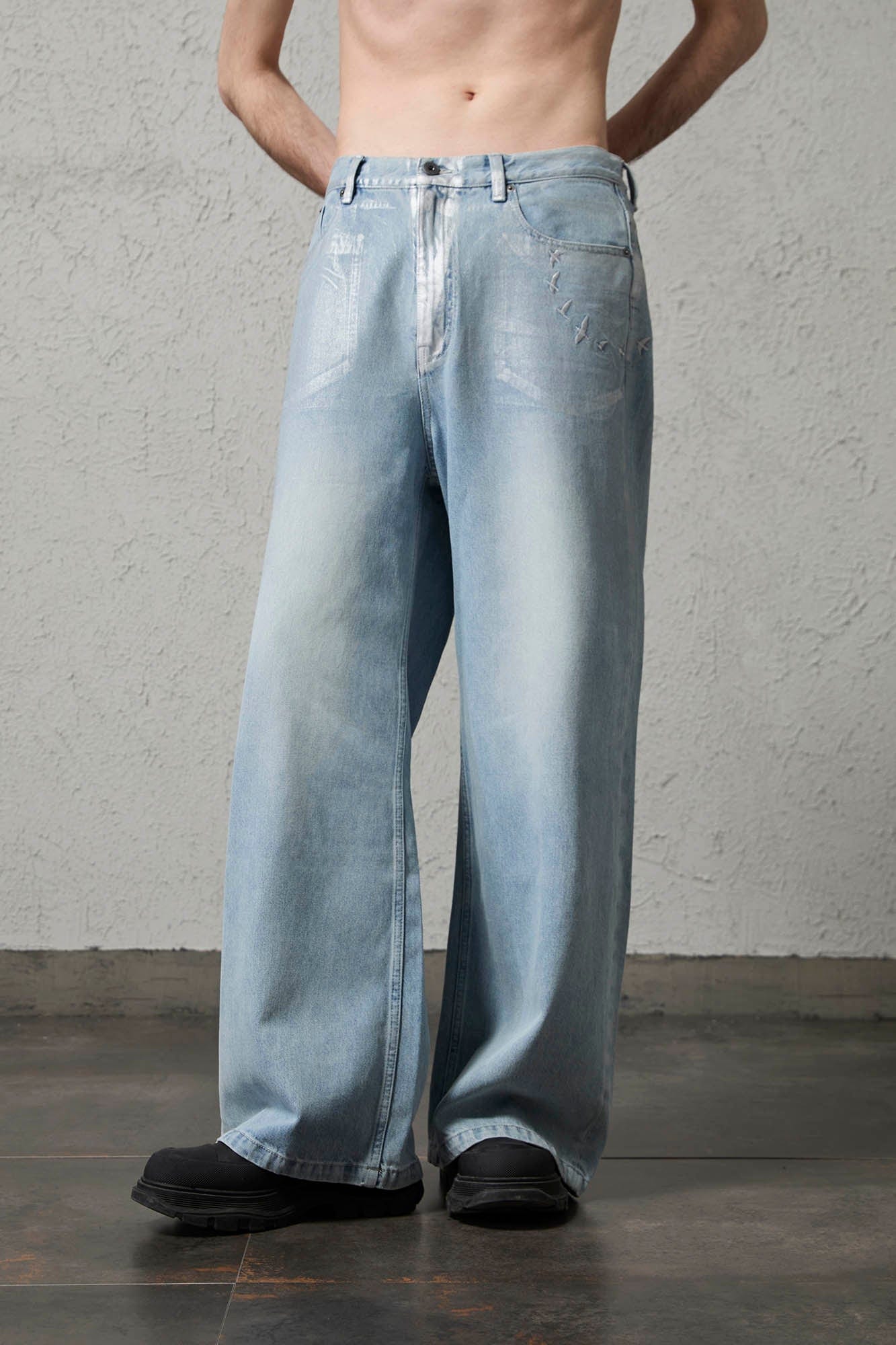 ORGANIC EMOTION Flying Bird Embroidered Washed Wide-Leg Jeans