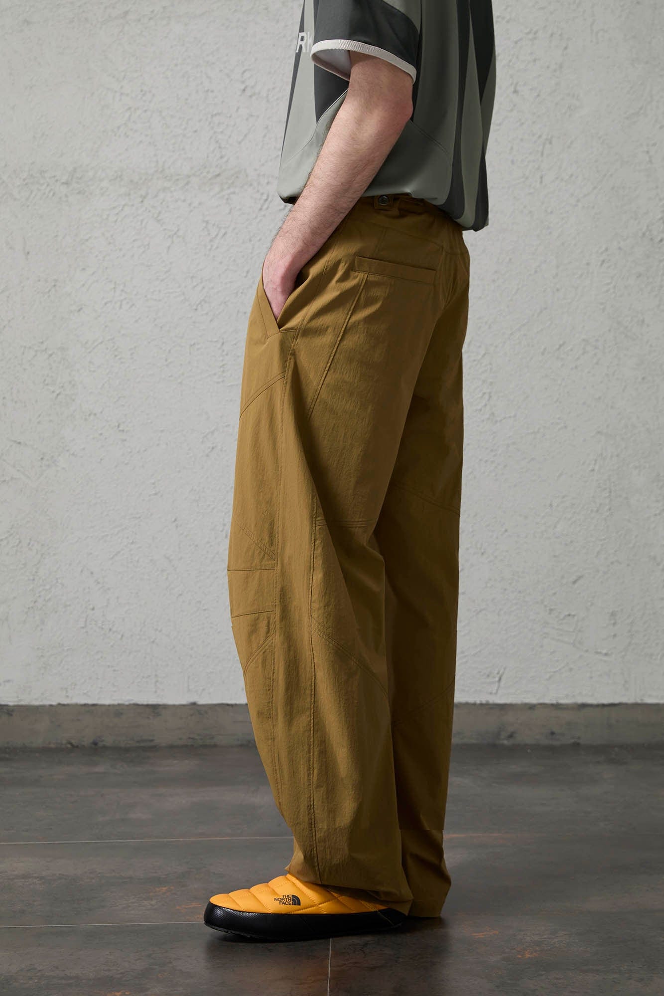 ORGANIC EMOTION Retro Spliced Curved Pants