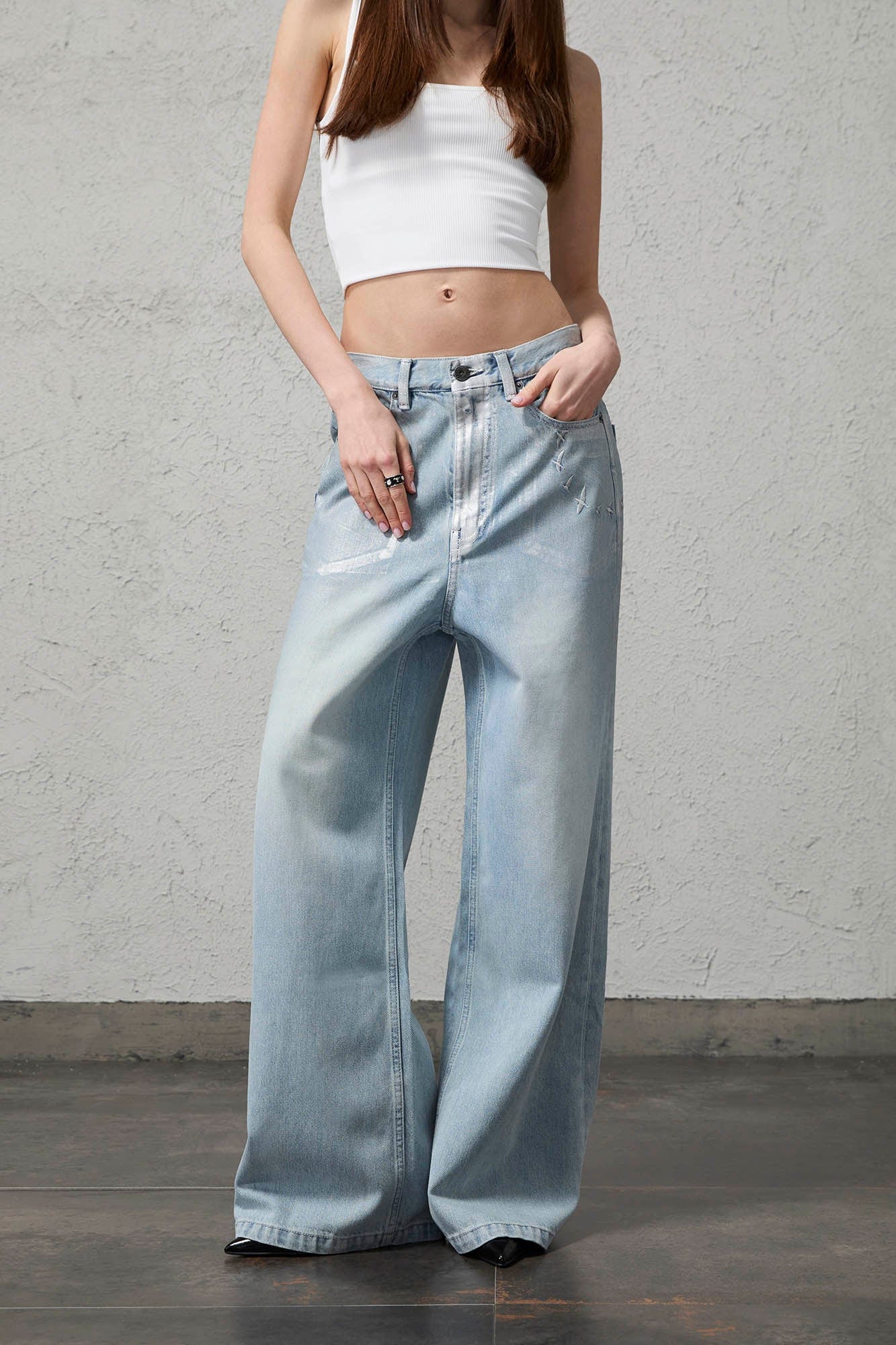 ORGANIC EMOTION Flying Bird Embroidered Washed Wide-Leg Jeans