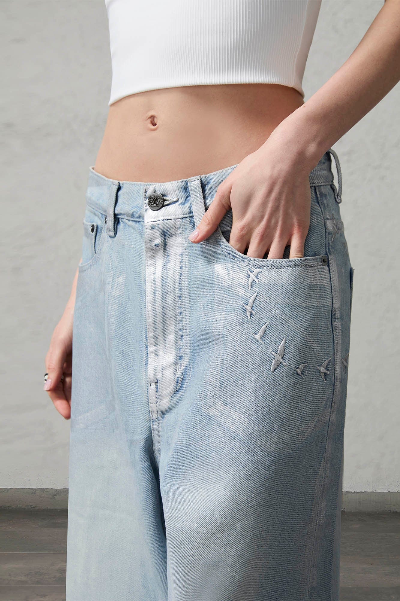 ORGANIC EMOTION Flying Bird Embroidered Washed Wide-Leg Jeans