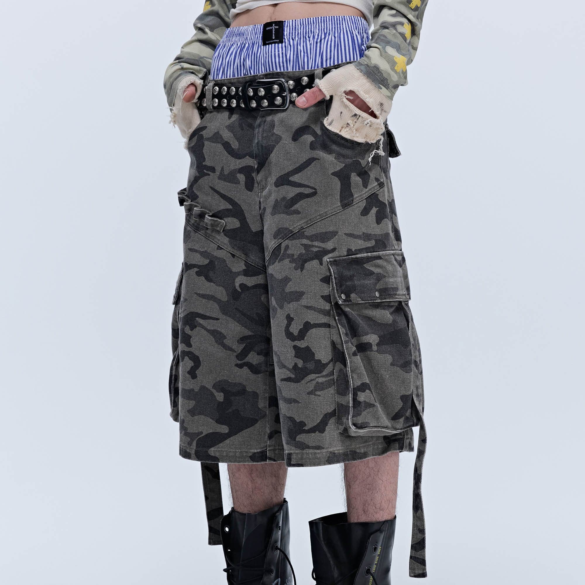 SAVAGEGROWTHWORLD Camo Spliced Multi-Pocket Shorts, premium urban and streetwear designers apparel on PROJECTISR.com, SAVAGEGROWTHWORLD