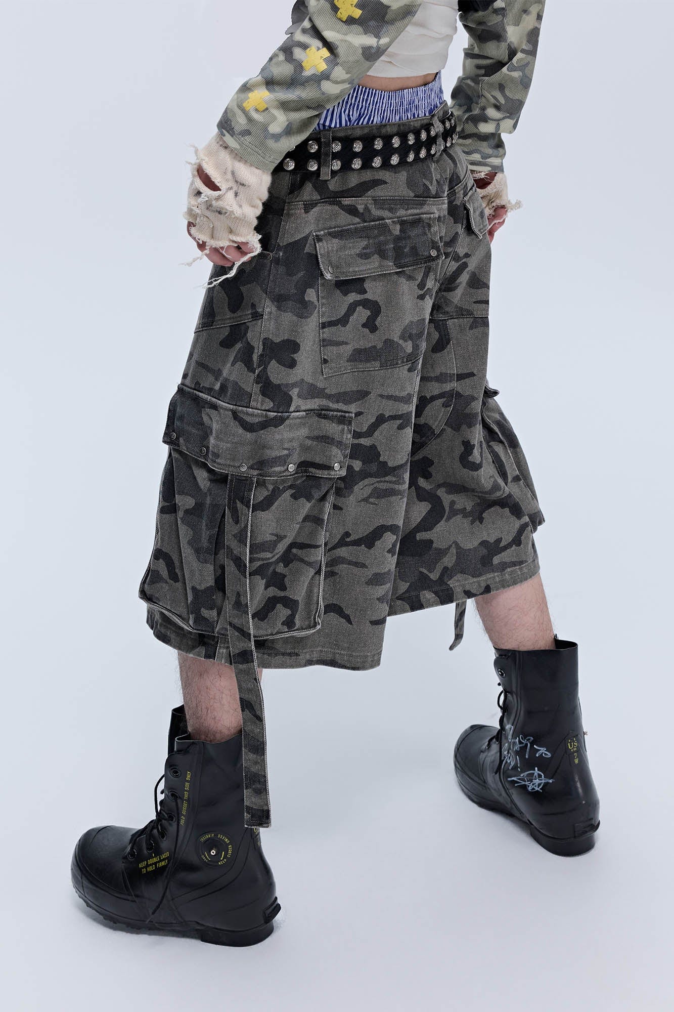 SAVAGEGROWTHWORLD Camo Spliced Multi-Pocket Shorts, premium urban and streetwear designers apparel on PROJECTISR.com, SAVAGEGROWTHWORLD