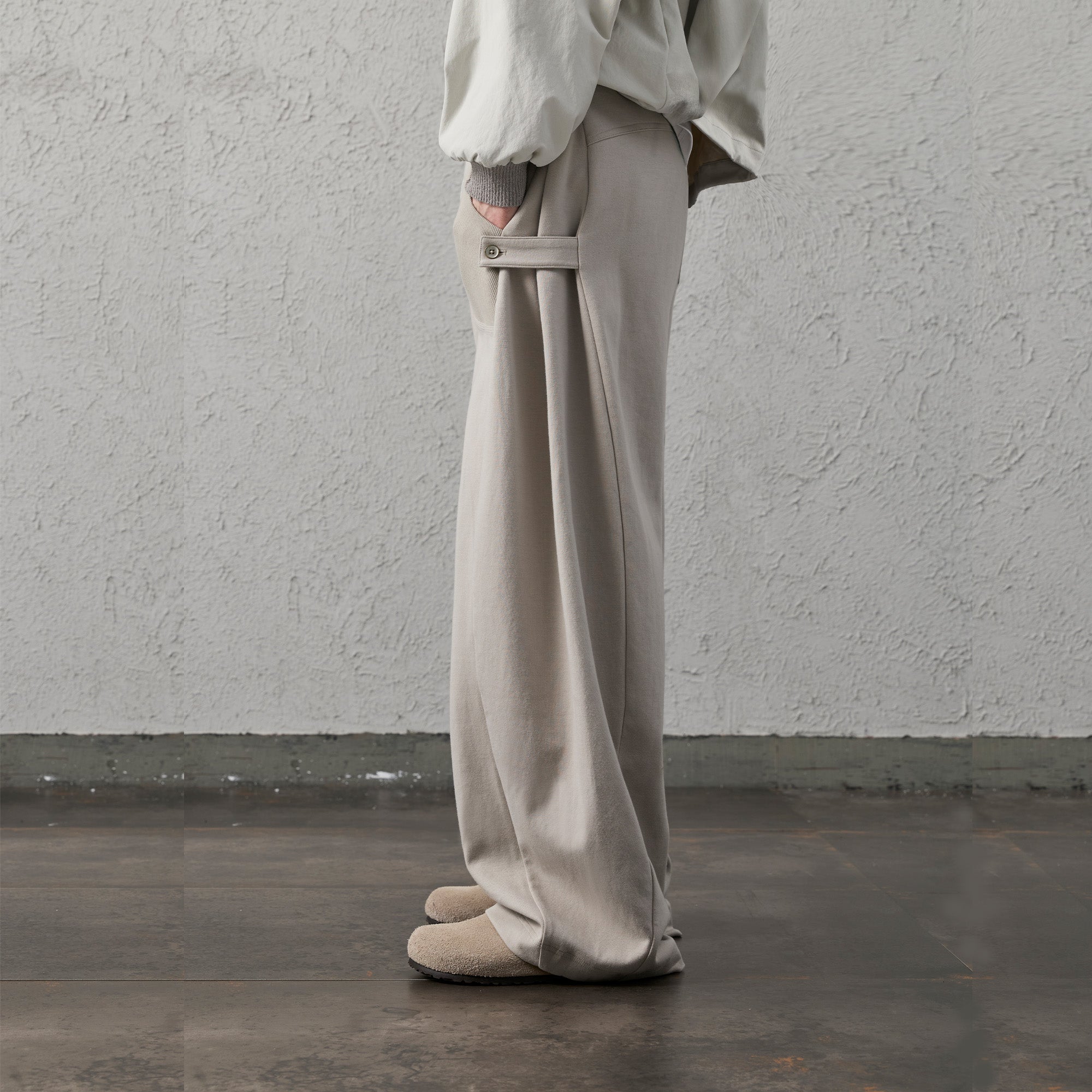 ORGANIC EMOTION Pleat Seam Curved Pants, premium urban and streetwear designers apparel on PROJECTISR.com, ORGANIC EMOTION