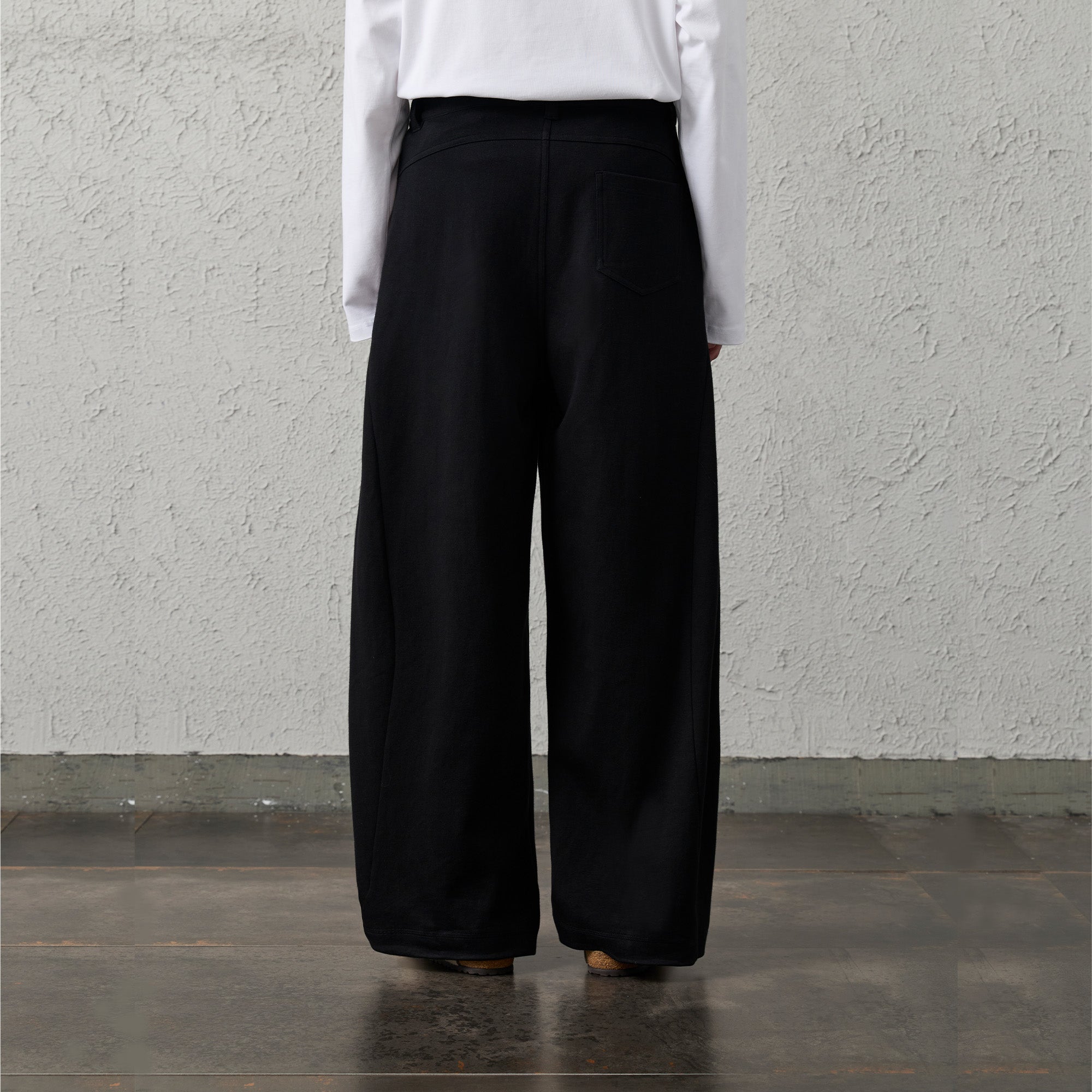 ORGANIC EMOTION Pleat Seam Curved Pants, premium urban and streetwear designers apparel on PROJECTISR.com, ORGANIC EMOTION