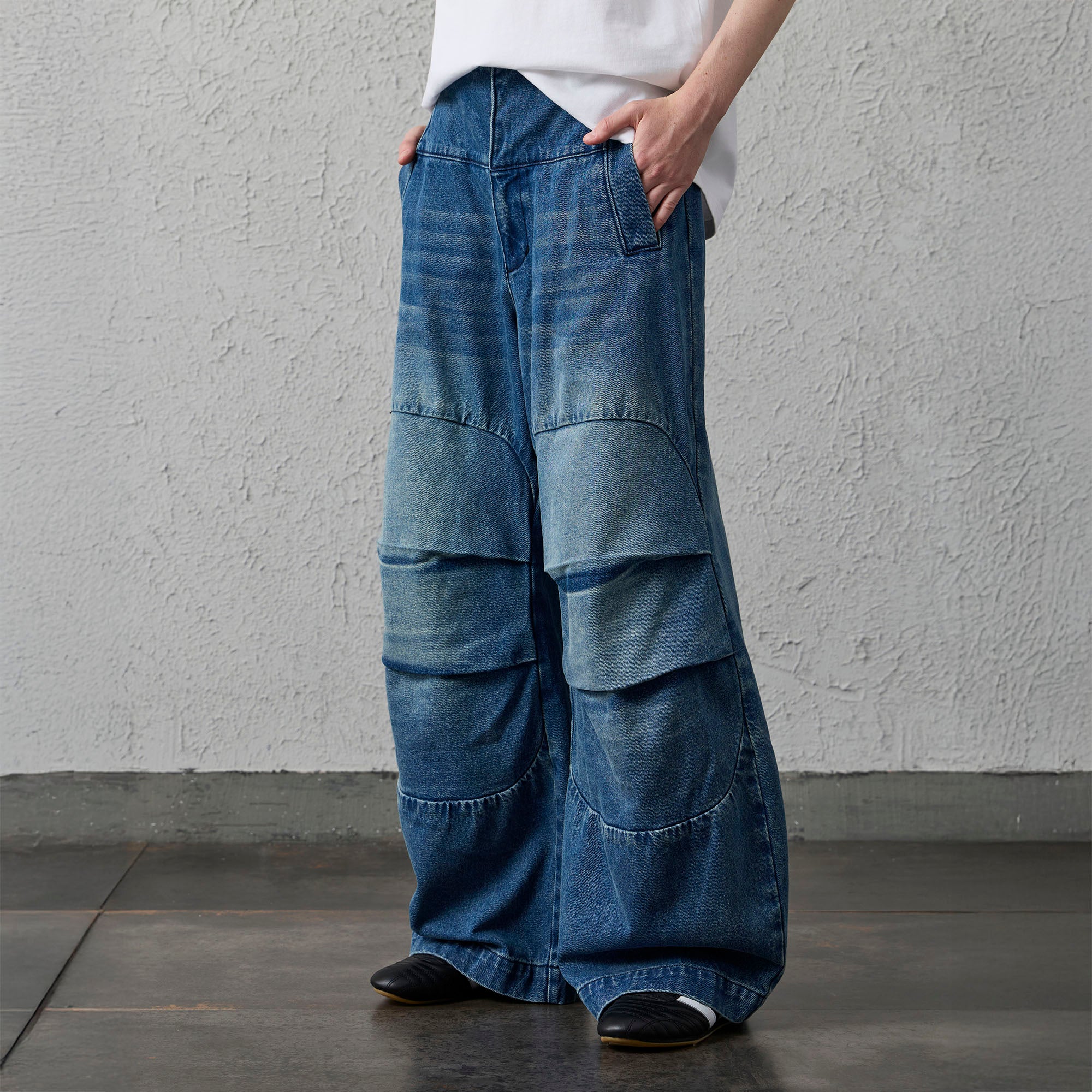 ORGANIC EMOTION Faded Wash Padded-Knee Jeans