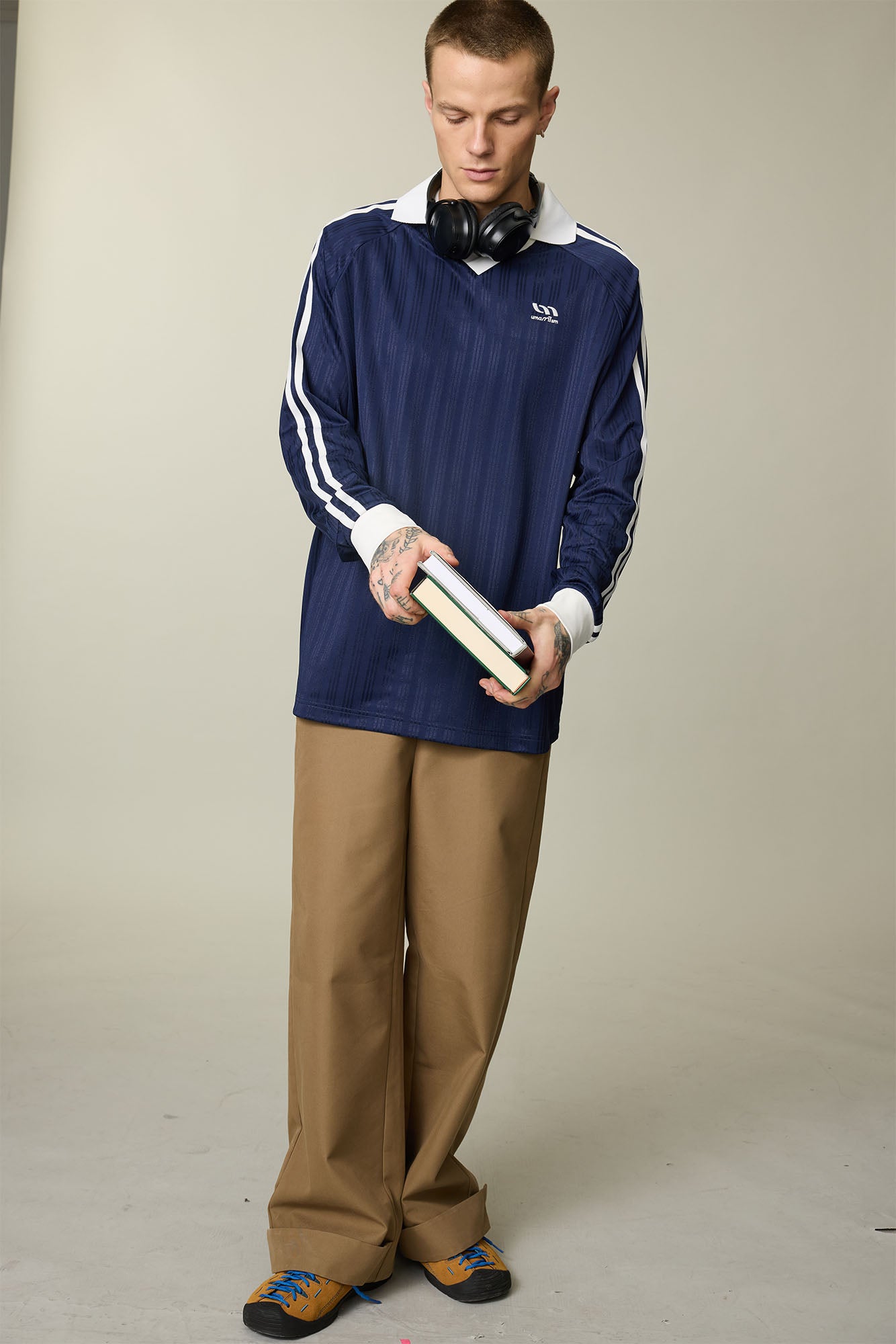 UMAMIISM Contrast V-Neck Stripe Long-Sleeve Tee, premium urban and streetwear designers apparel on PROJECTISR.com, UMAMIISM