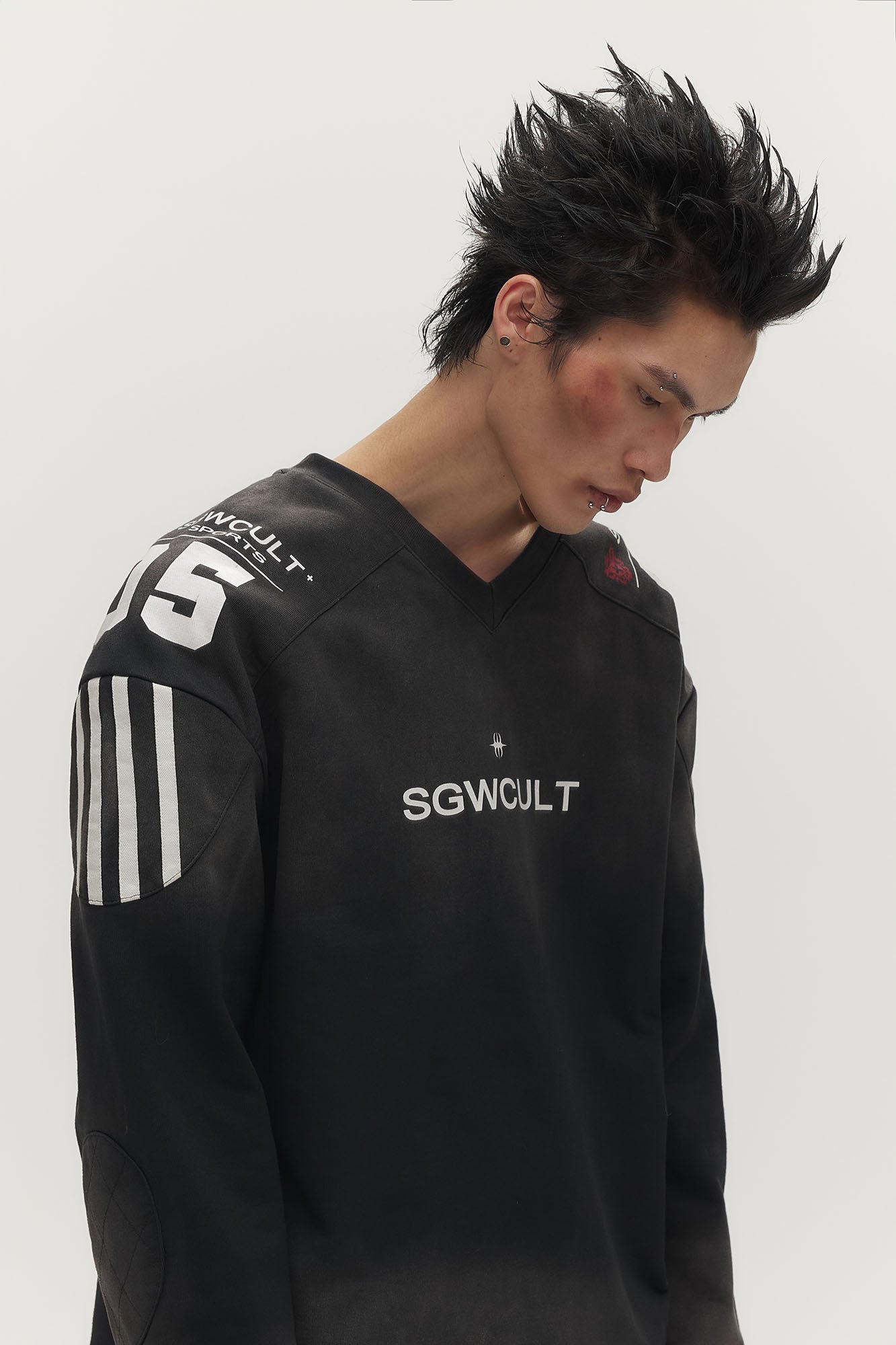 SAVAGEGROWTHWORLD Athletic Distressed Patch Sweatshirt