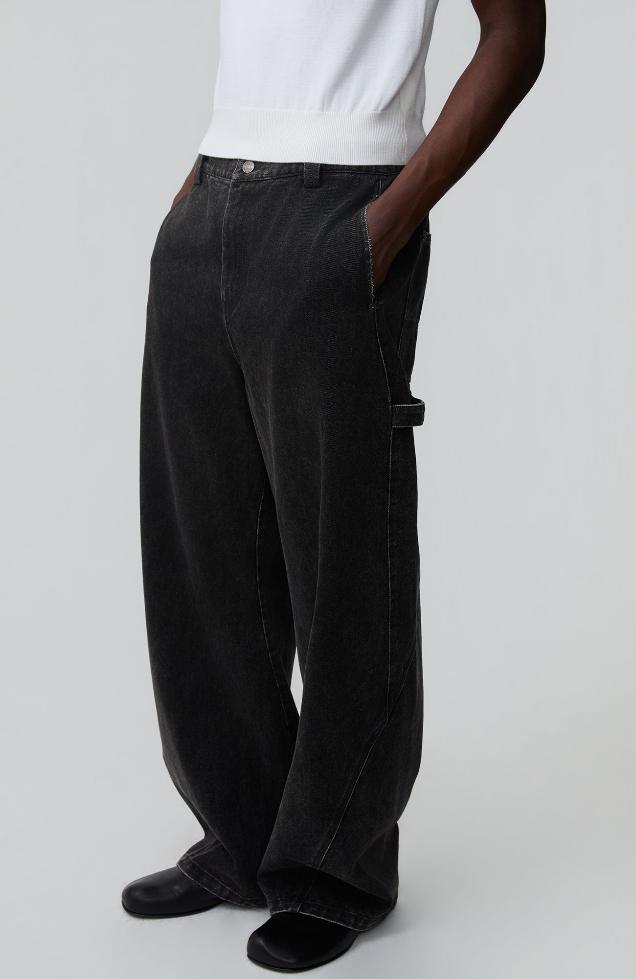 OPICLOTH Classic Washed Panel Straight-Leg Jeans