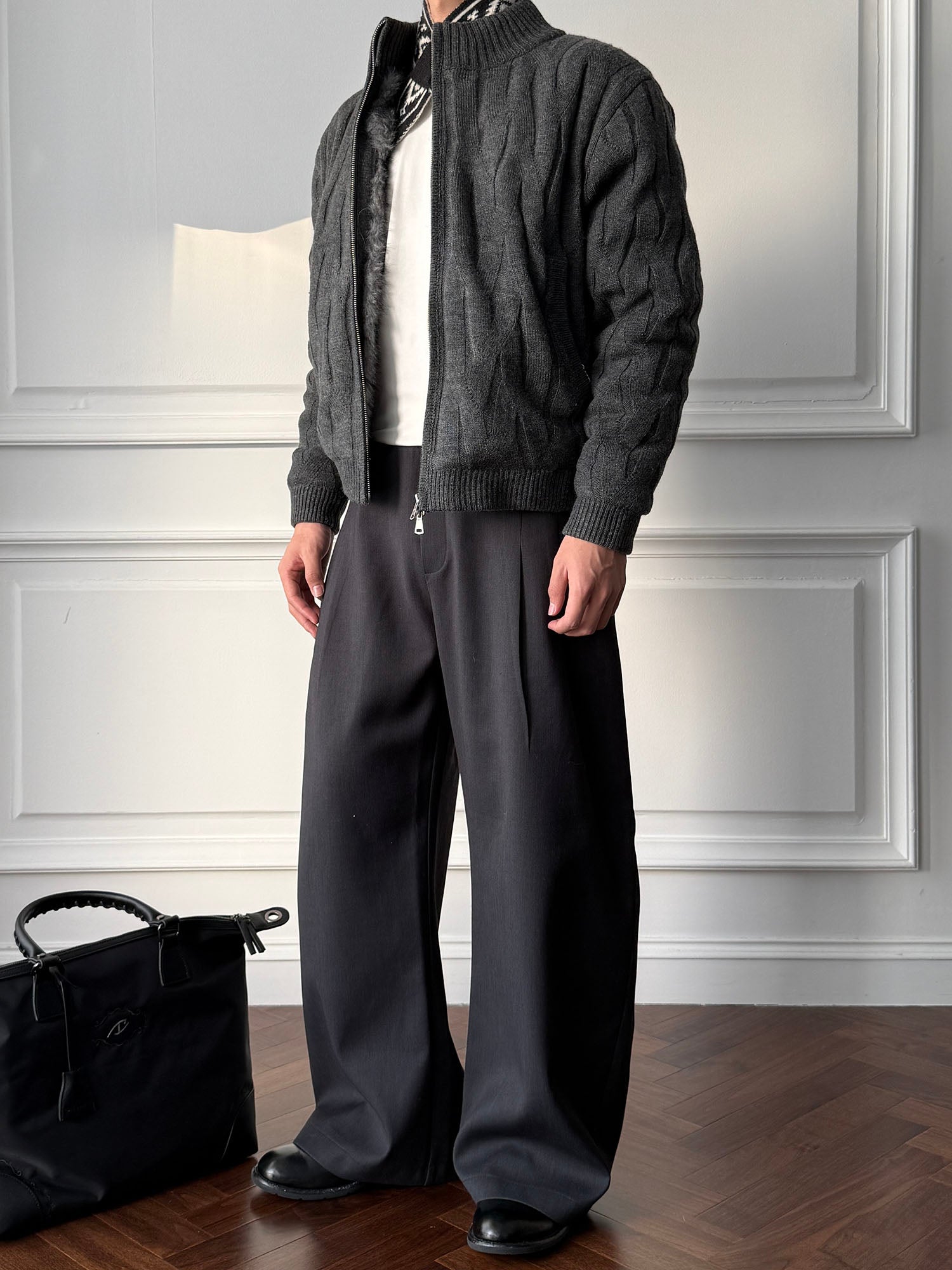 CATSSTAC Wave-Knit Stand-Collar Zip-Up Sweater