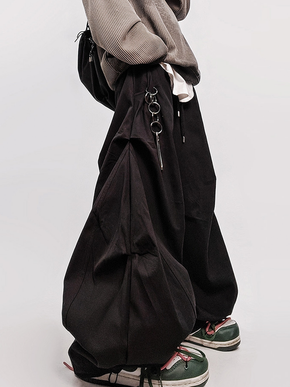 UUCSCC Pleated Wide-Leg Cargo Trousers
