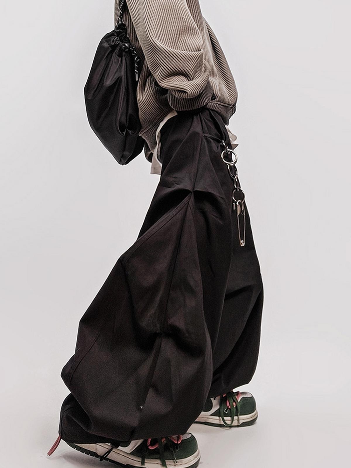 UUCSCC Pleated Wide-Leg Cargo Trousers