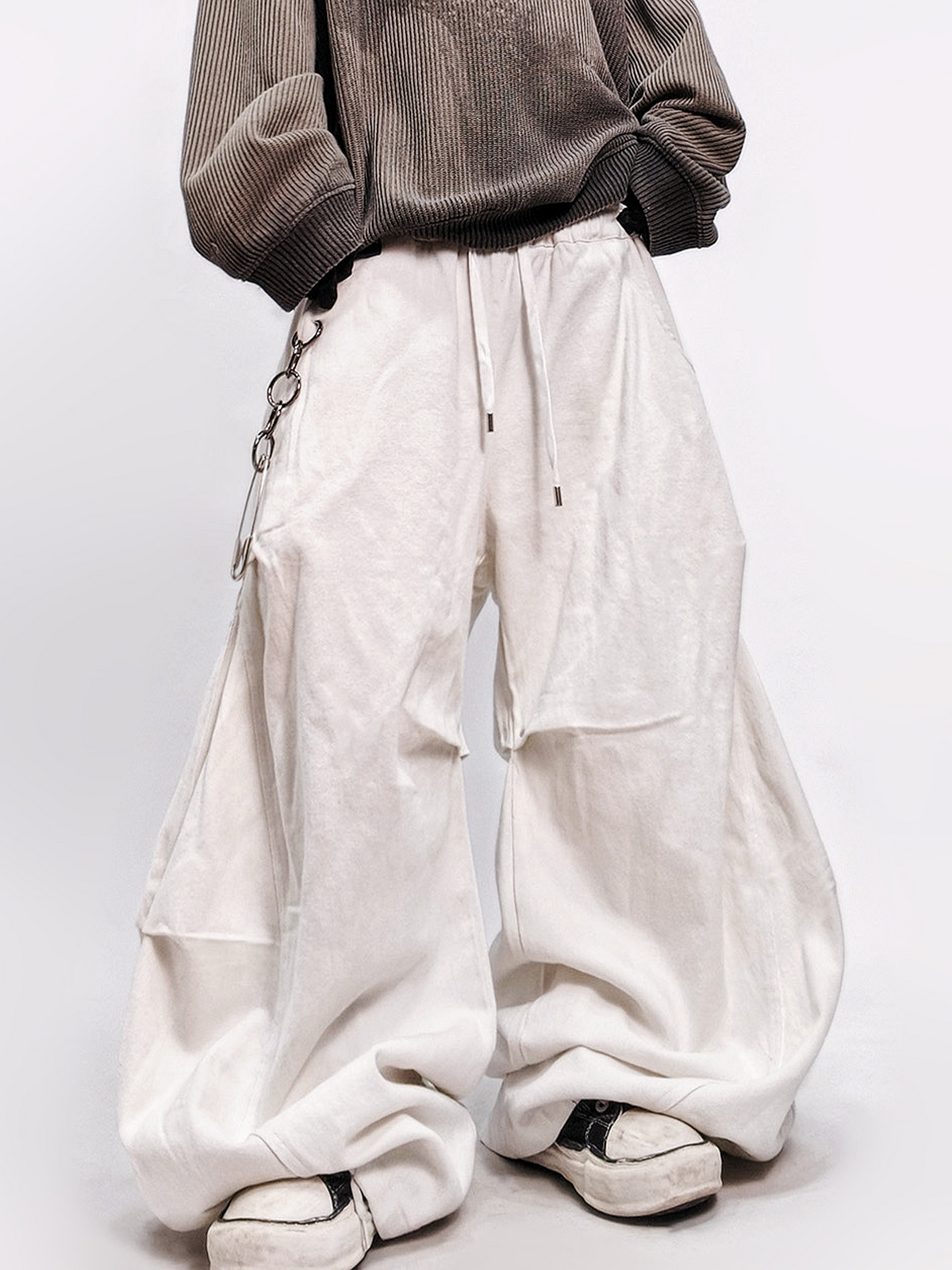 UUCSCC Washed Curved Wide-Leg Jeans