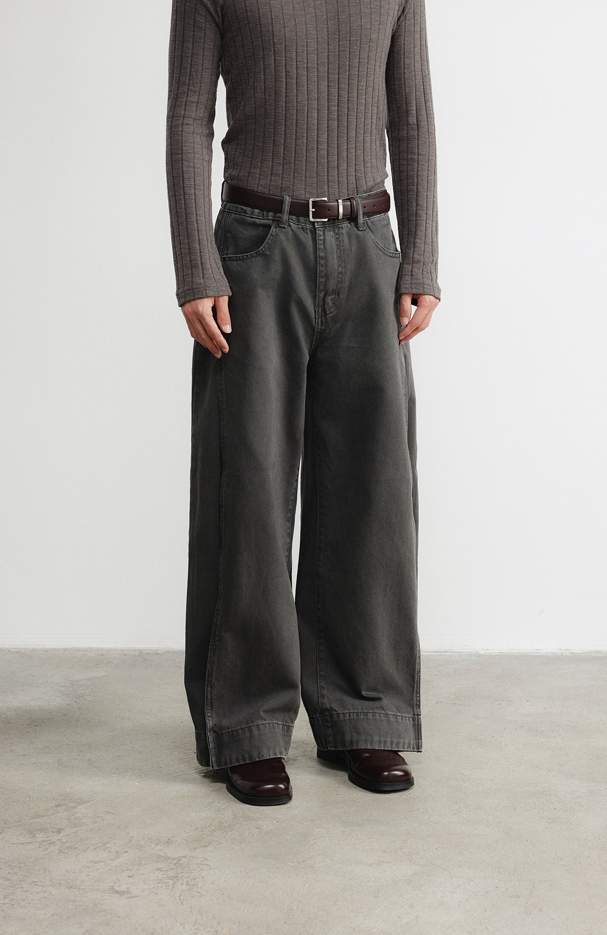 SAMMOKONPA Retro Washed Deconstructed Wide-Leg Jeans