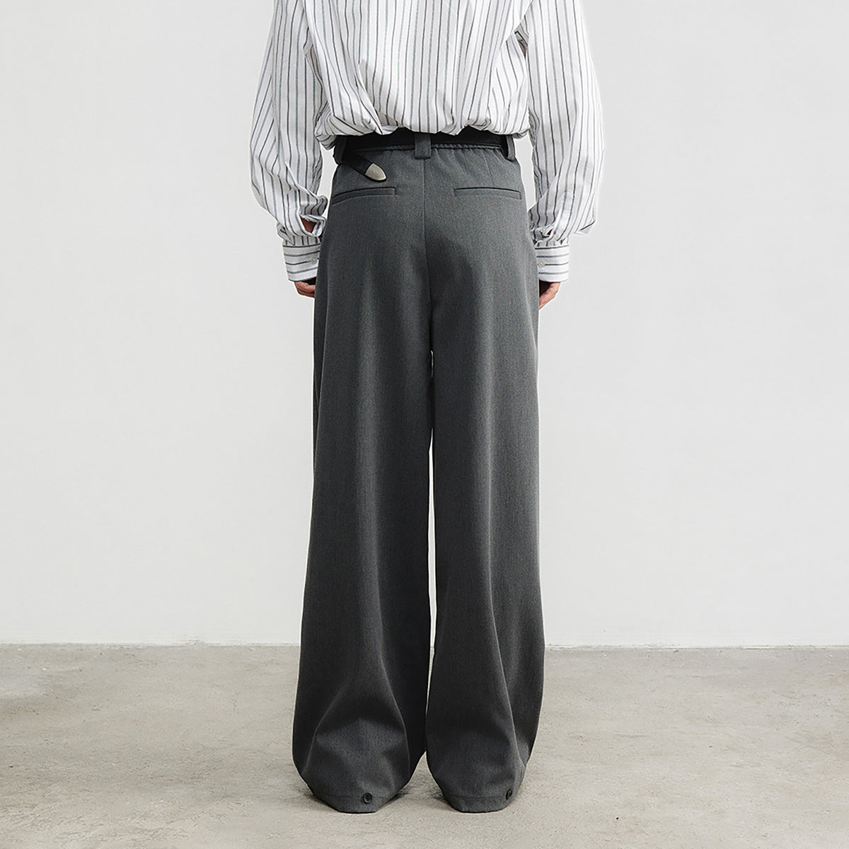 SAMMOKONPA Pleated Oversized Trousers