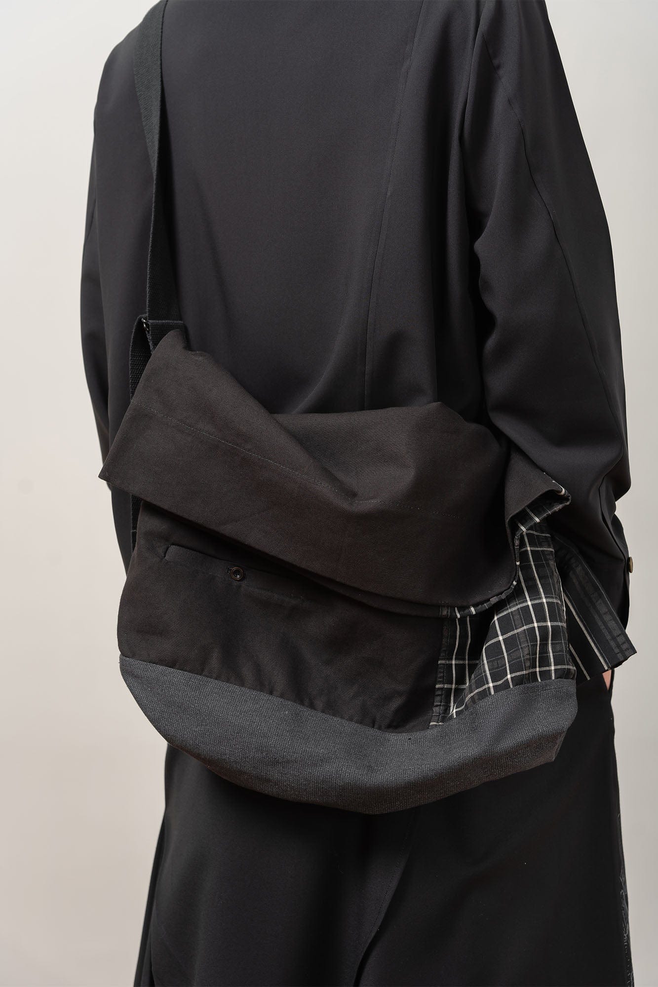 MOITIEDEPETALE Layered Stripe-Panel Crossbody Bag, premium urban and streetwear designers apparel on PROJECTISR.com, MOITIEDEPETALE