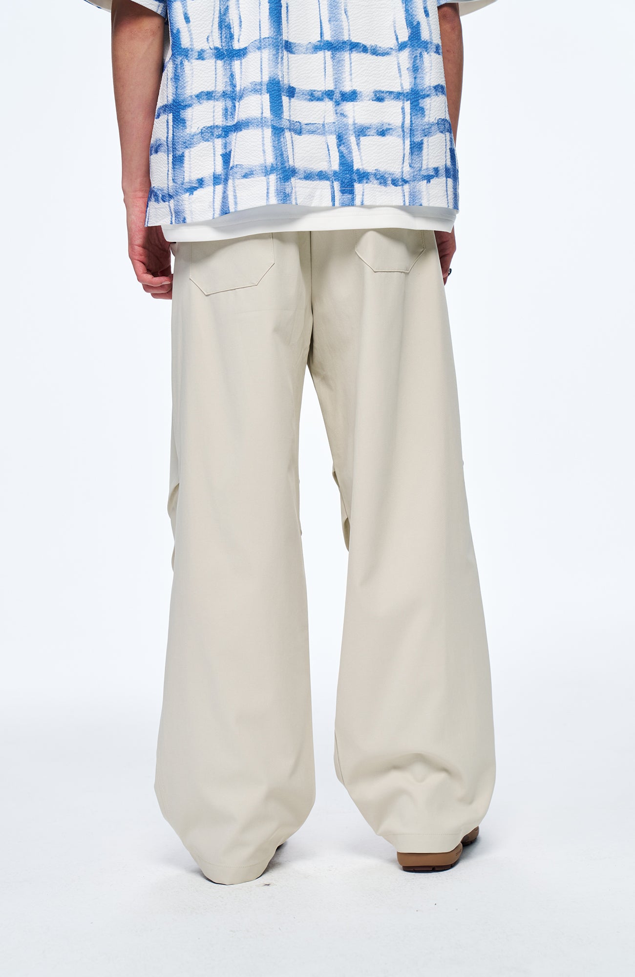 OVERLAPS Easy-Fit Straight-Leg Pants Gray, premium urban and streetwear designers apparel on PROJECTISR.com, OVERLAPS