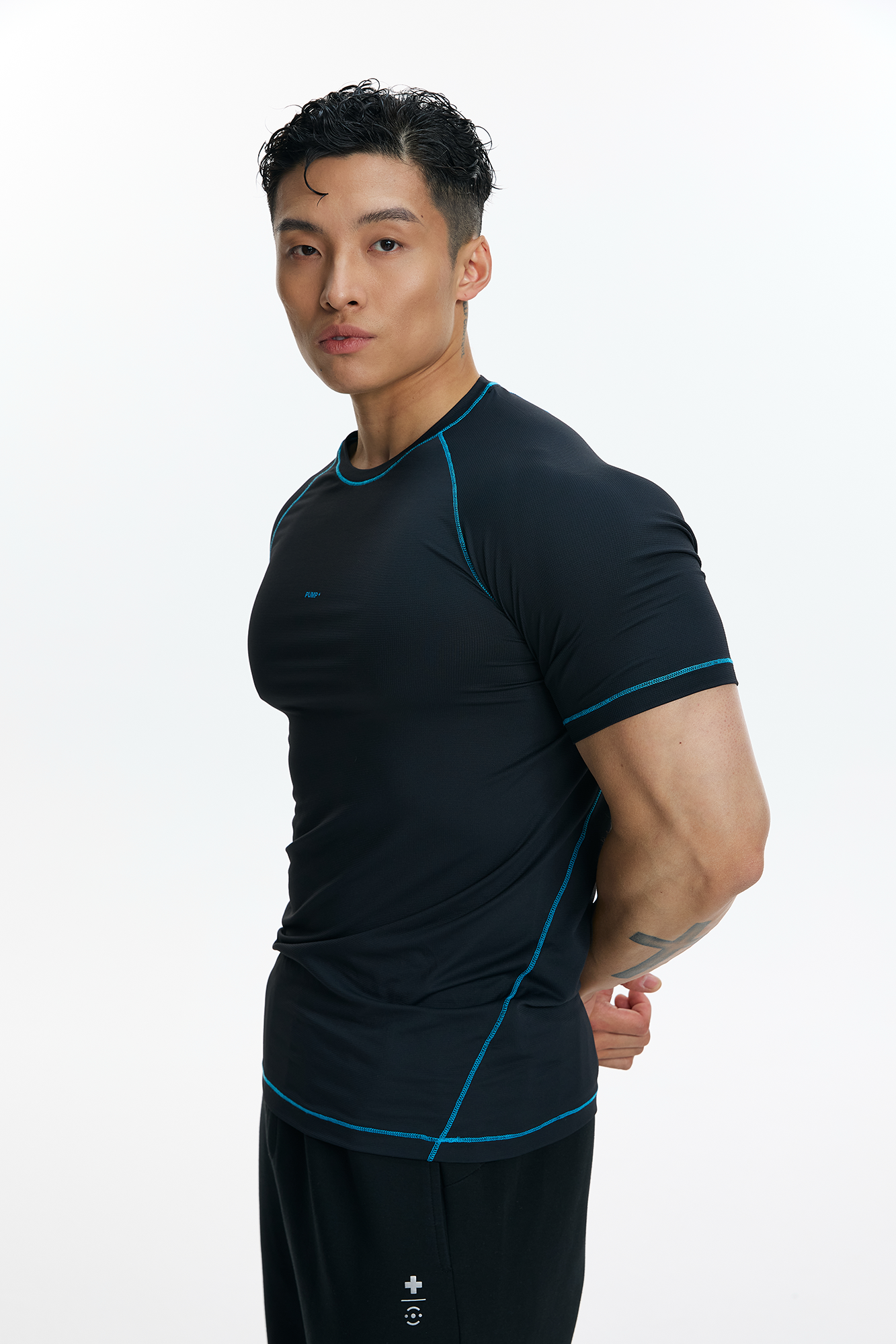 PUMPPLUS Contrast Piping Slim Quick-Dry Training Tee, premium urban and streetwear designers apparel on PROJECTISR.com, PUMPPLUS