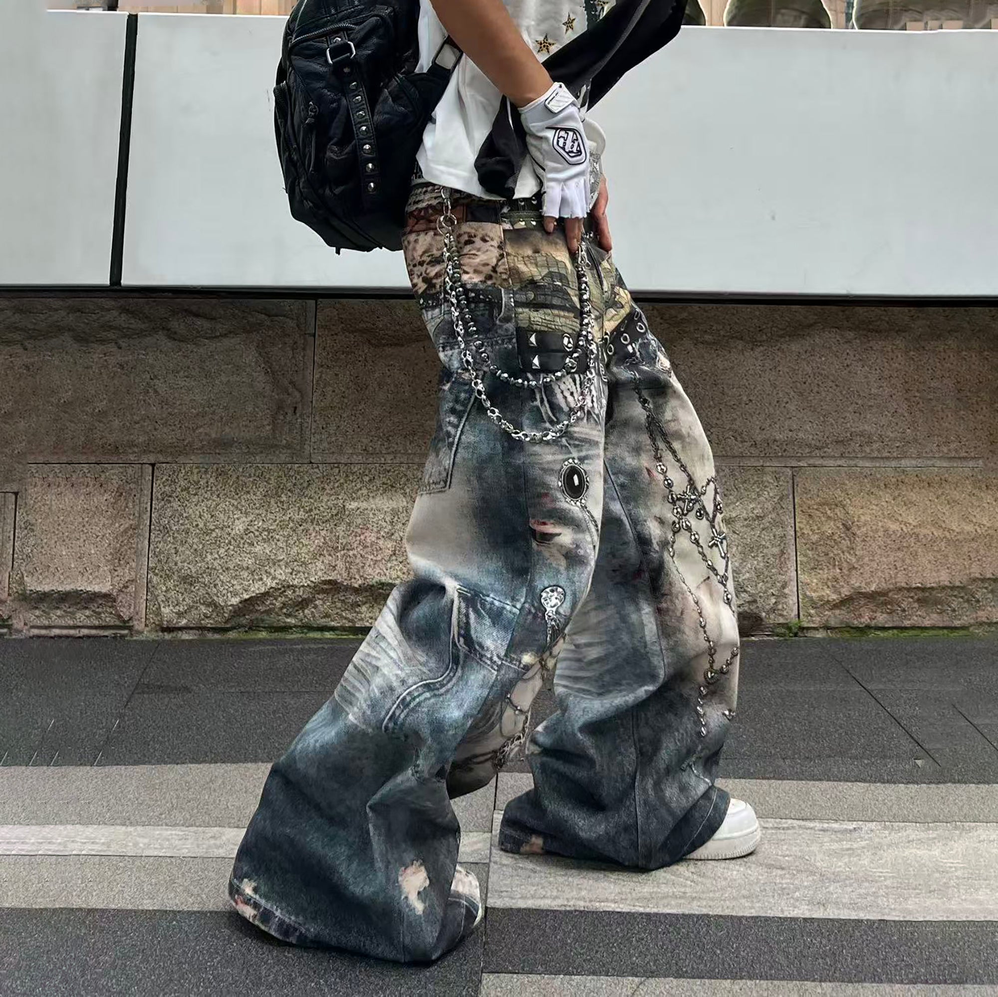 YIZILINGF Graphic Distressed Baggy Jeans