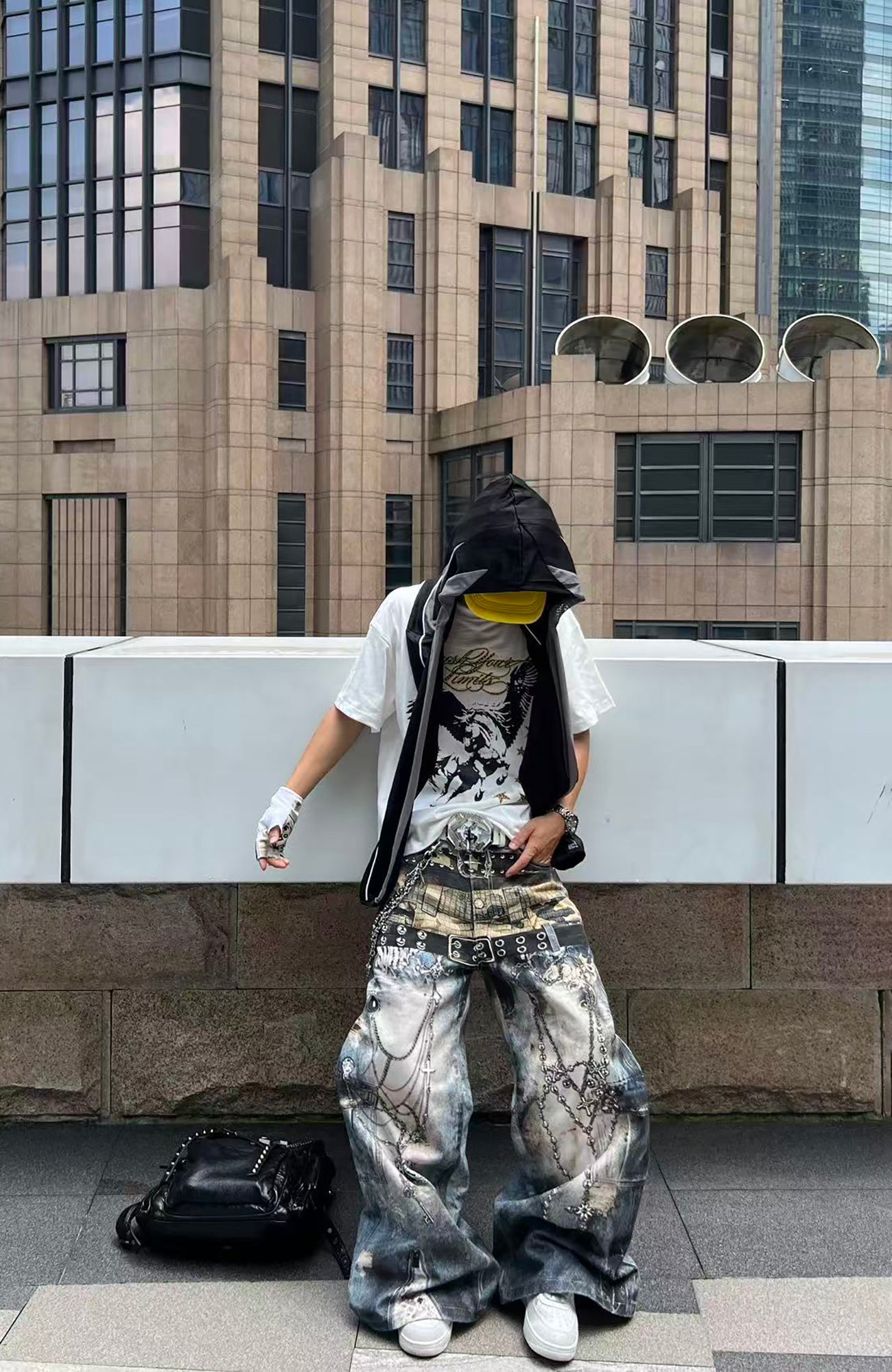 YIZILINGF Graphic Distressed Baggy Jeans