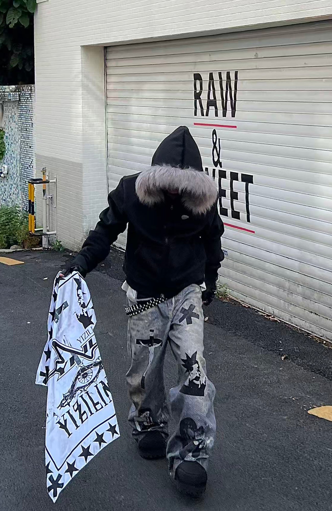 YIZILINGF Cross Graphic Oversized Jeans