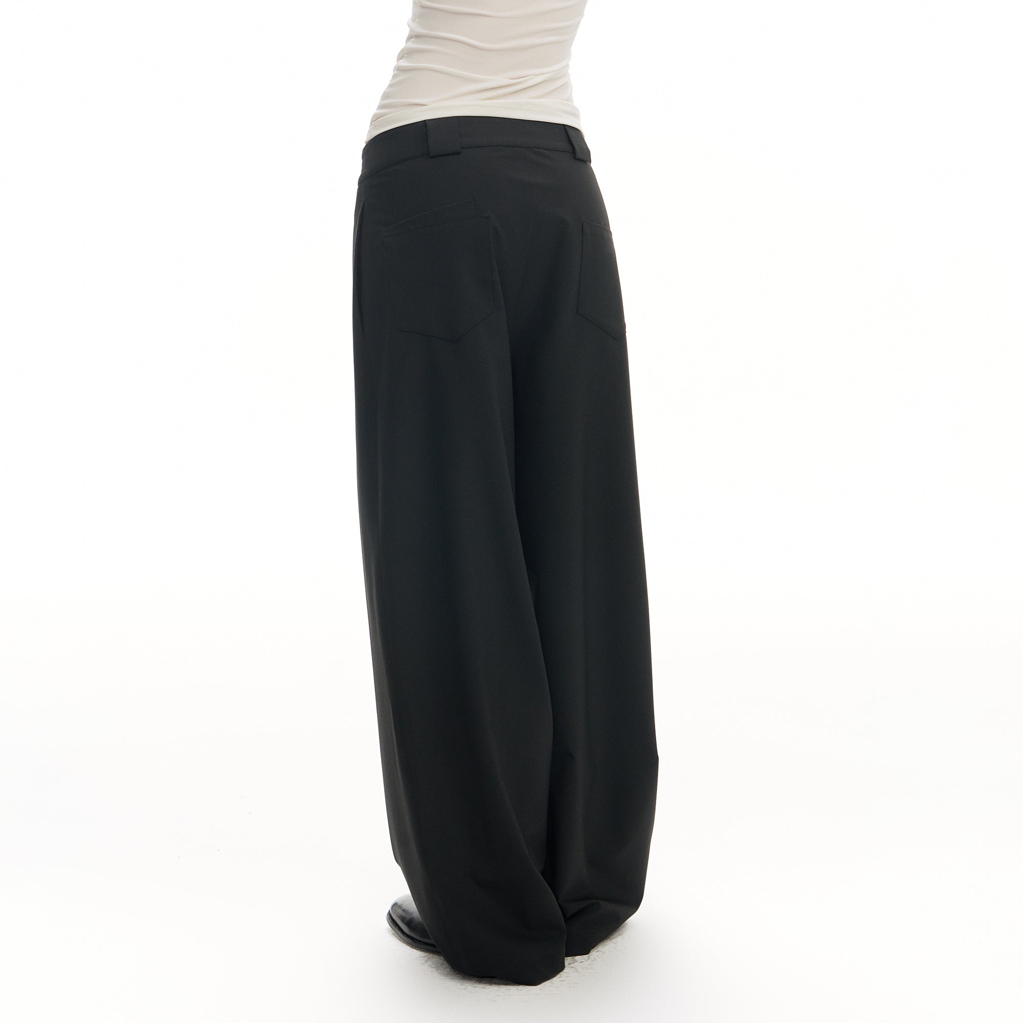 TGNS Pleated Wide-Leg Trousers