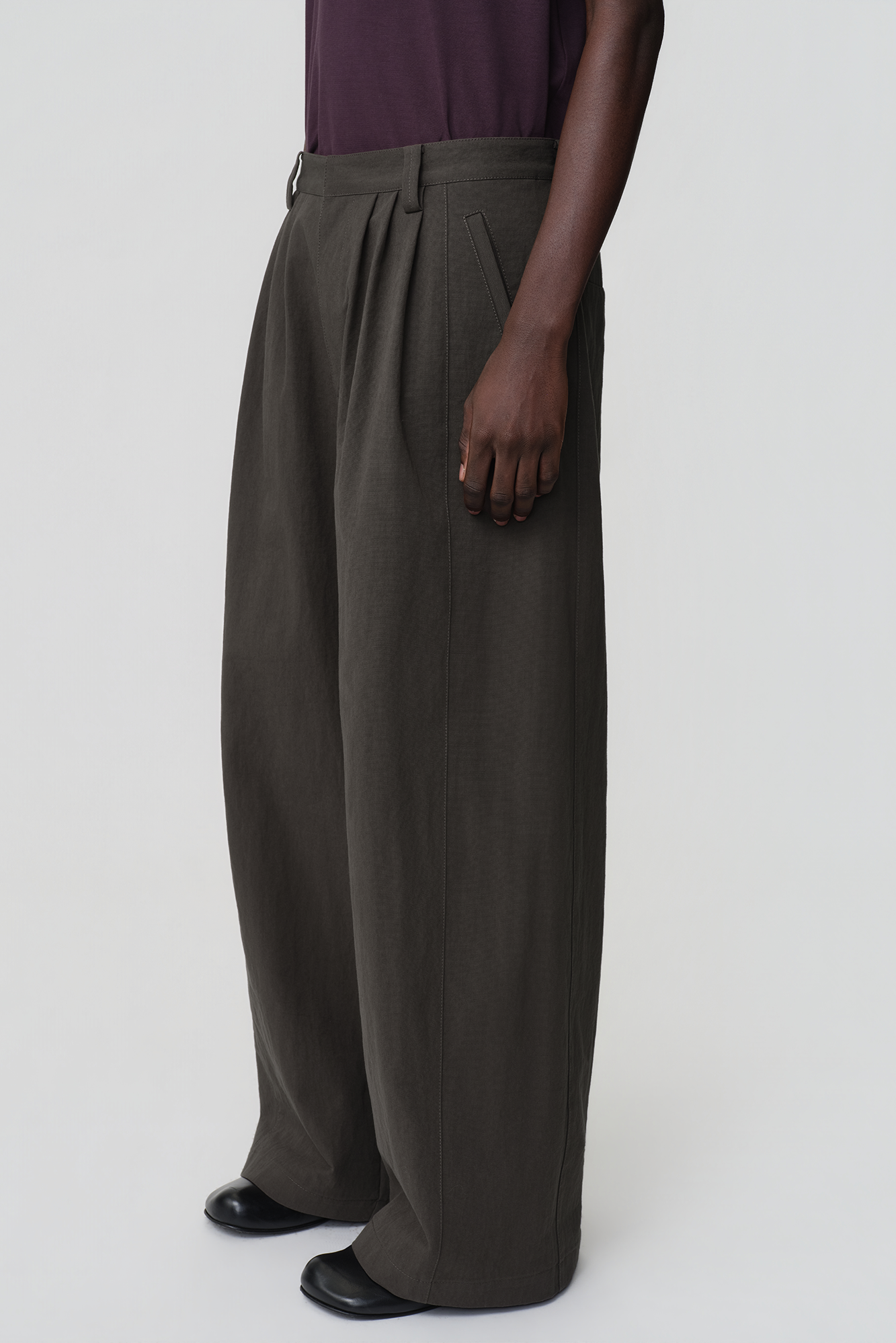 OPICLOTH Retro Pleated Wide-Leg Trousers, premium urban and streetwear designers apparel on PROJECTISR.com, OPICLOTH
