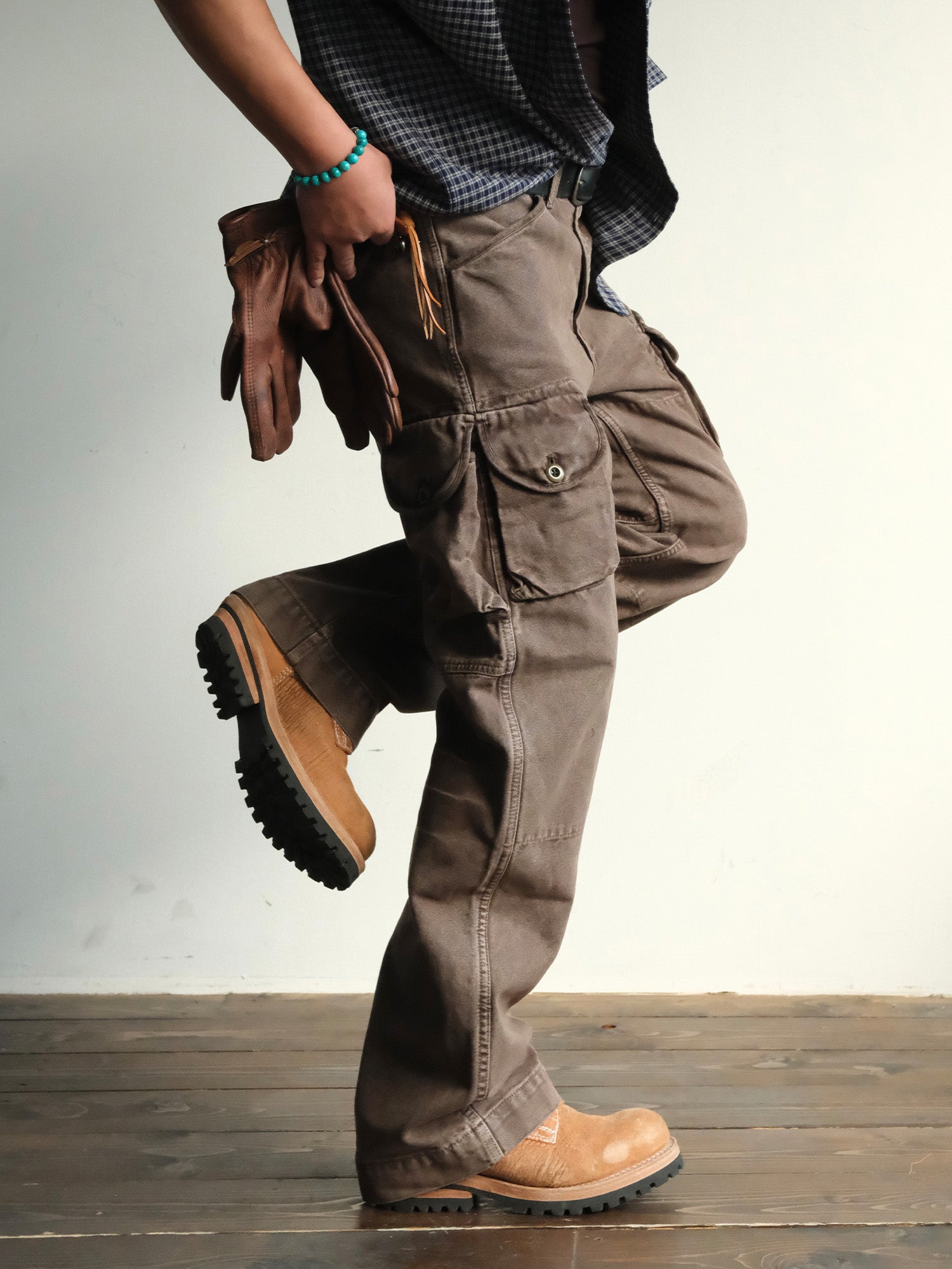 NEIGBORL Washed Multi-Pocket Gradient Cargo Pants, premium urban and streetwear designers apparel on PROJECTISR.com, NEIGBORL