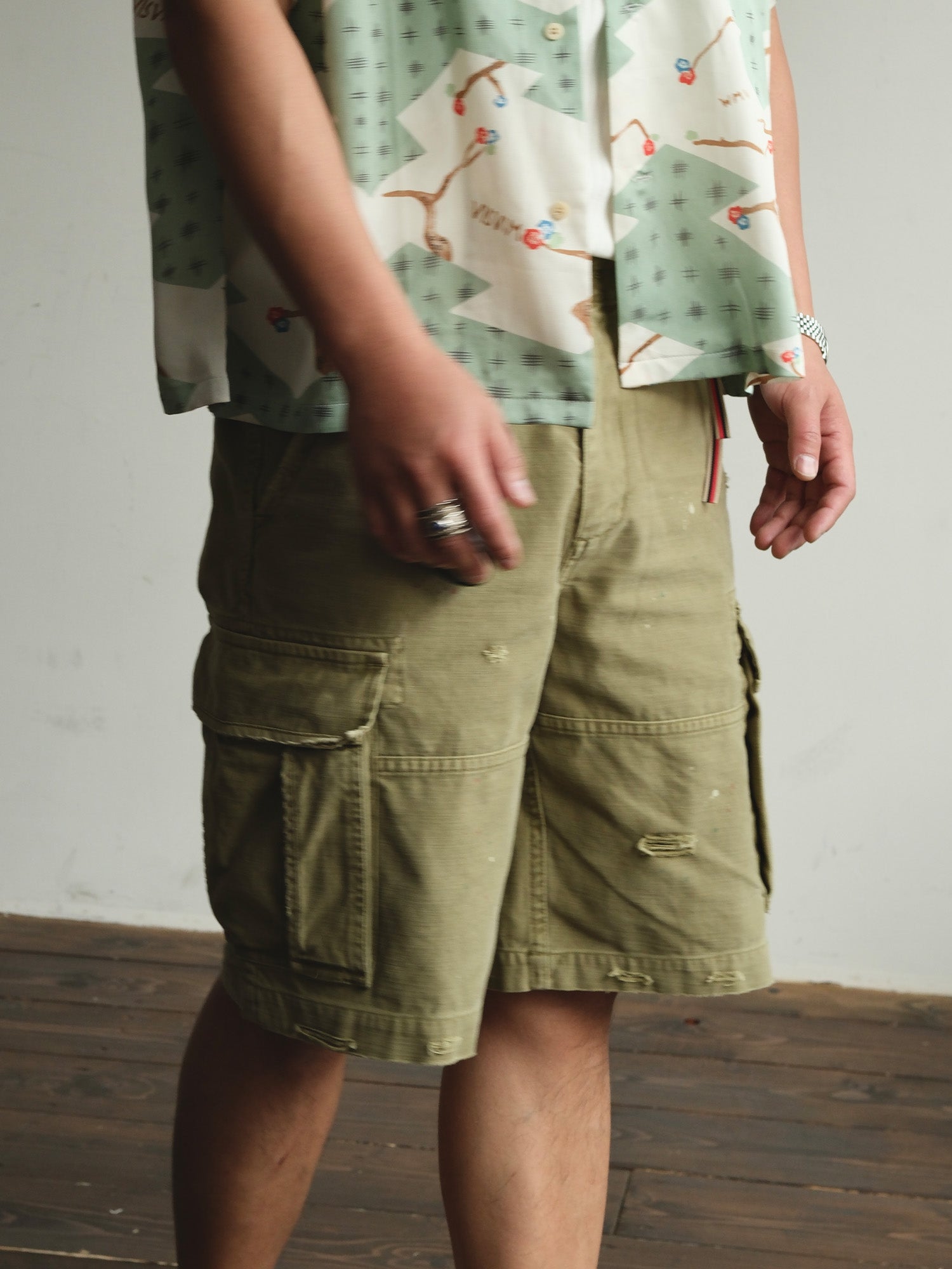 NEIGBORL Distressed Multi-Pocket Washed Cargo Shorts, premium urban and streetwear designers apparel on PROJECTISR.com, NEIGBORL