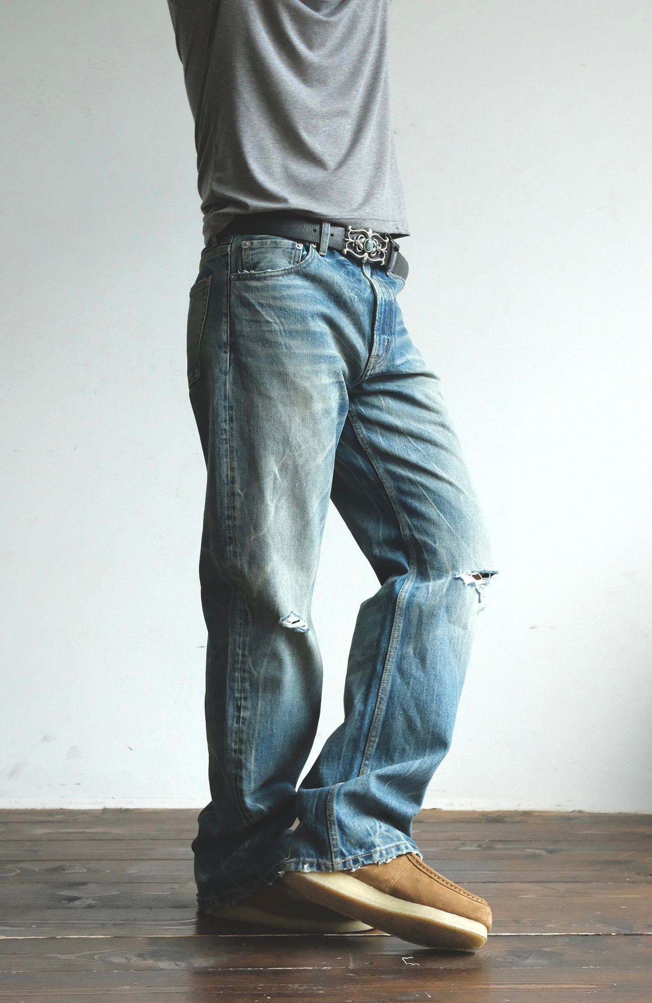 NEIGBORL Wash Distressed Loose-Fit Jeans Blue, premium urban and streetwear designers apparel on PROJECTISR.com, NEIGBORL