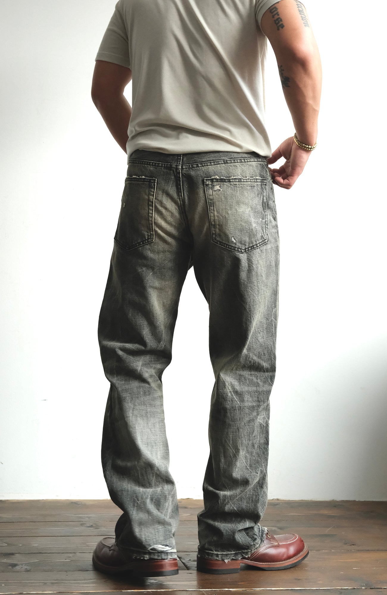 NEIGBORL Wash Distressed Loose-Fit Jeans Black, premium urban and streetwear designers apparel on PROJECTISR.com, NEIGBORL