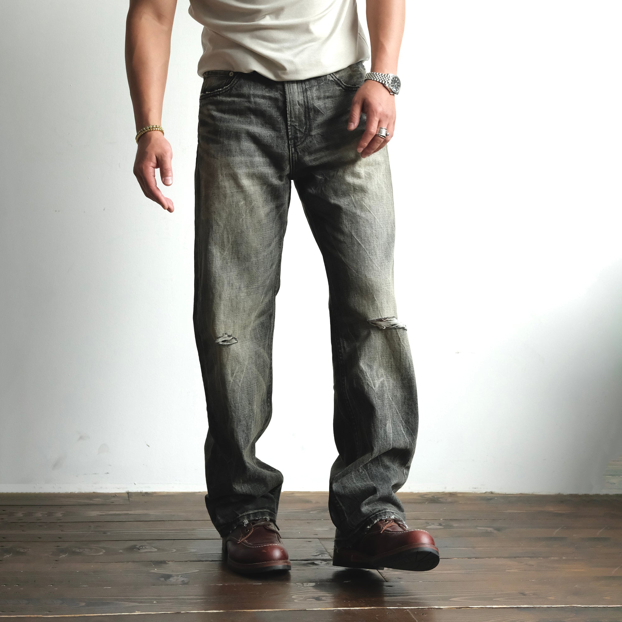 NEIGBORL Wash Distressed Loose-Fit Jeans Black, premium urban and streetwear designers apparel on PROJECTISR.com, NEIGBORL
