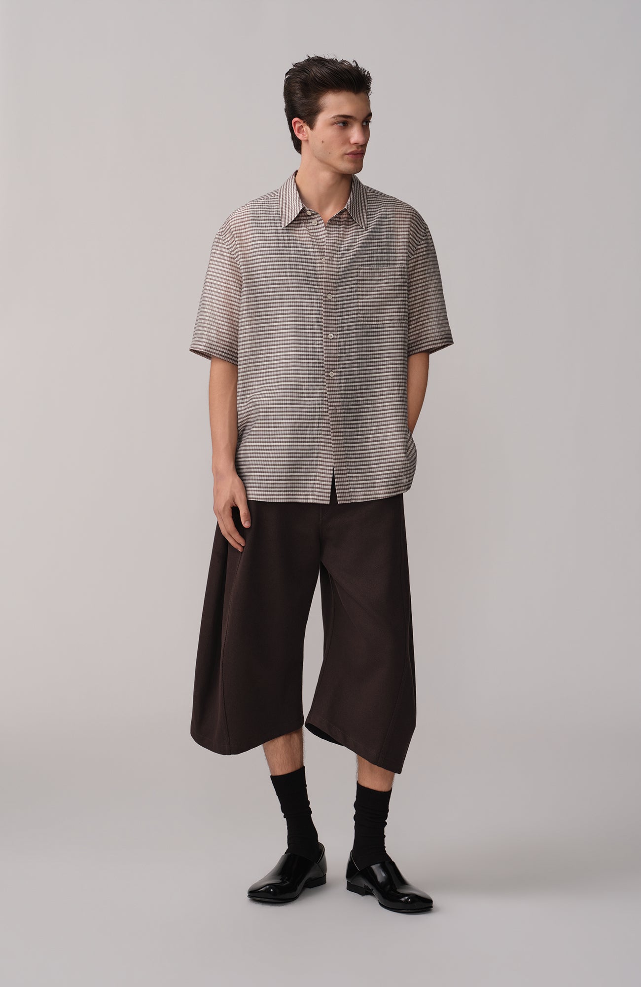 OPICLOTH Curved Wide-Leg Bermuda Shorts