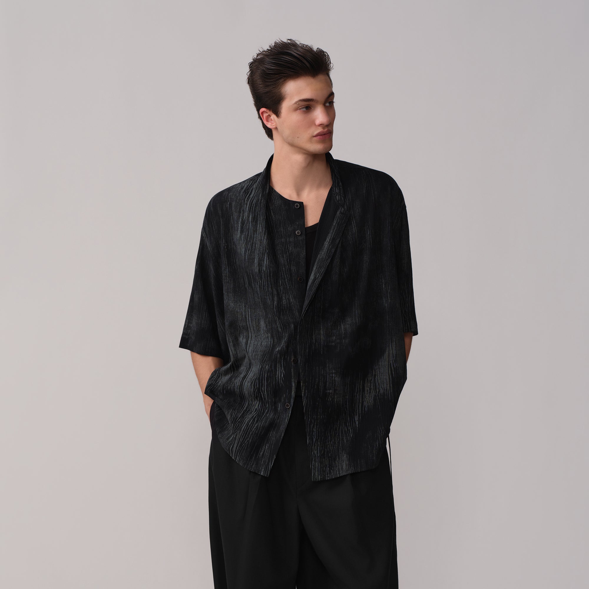 OPICLOTH Crinkled Draped Half Shirt