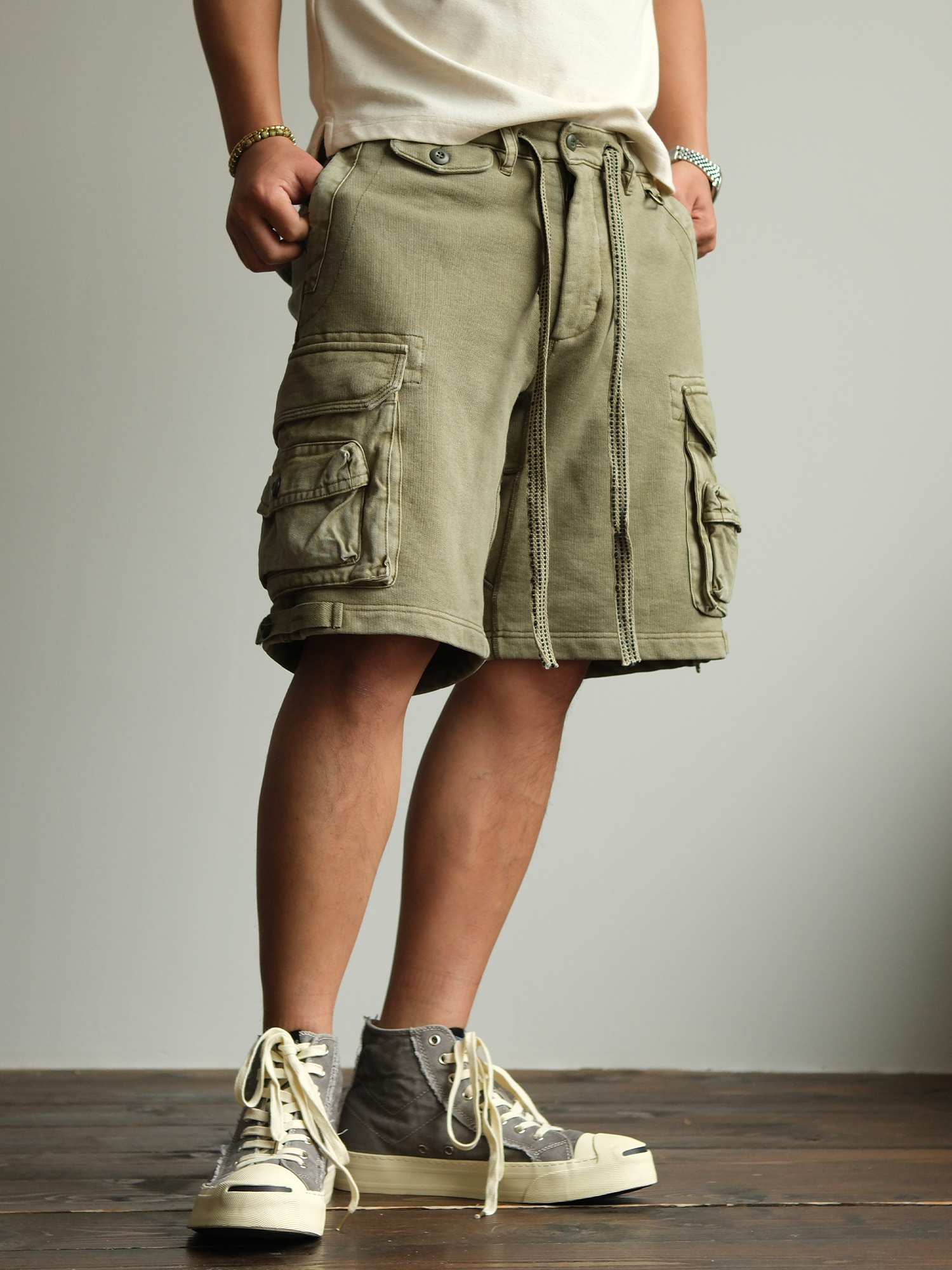 NEIGBORL Utility Multi-Pocket Drawstring Sweat Shorts
