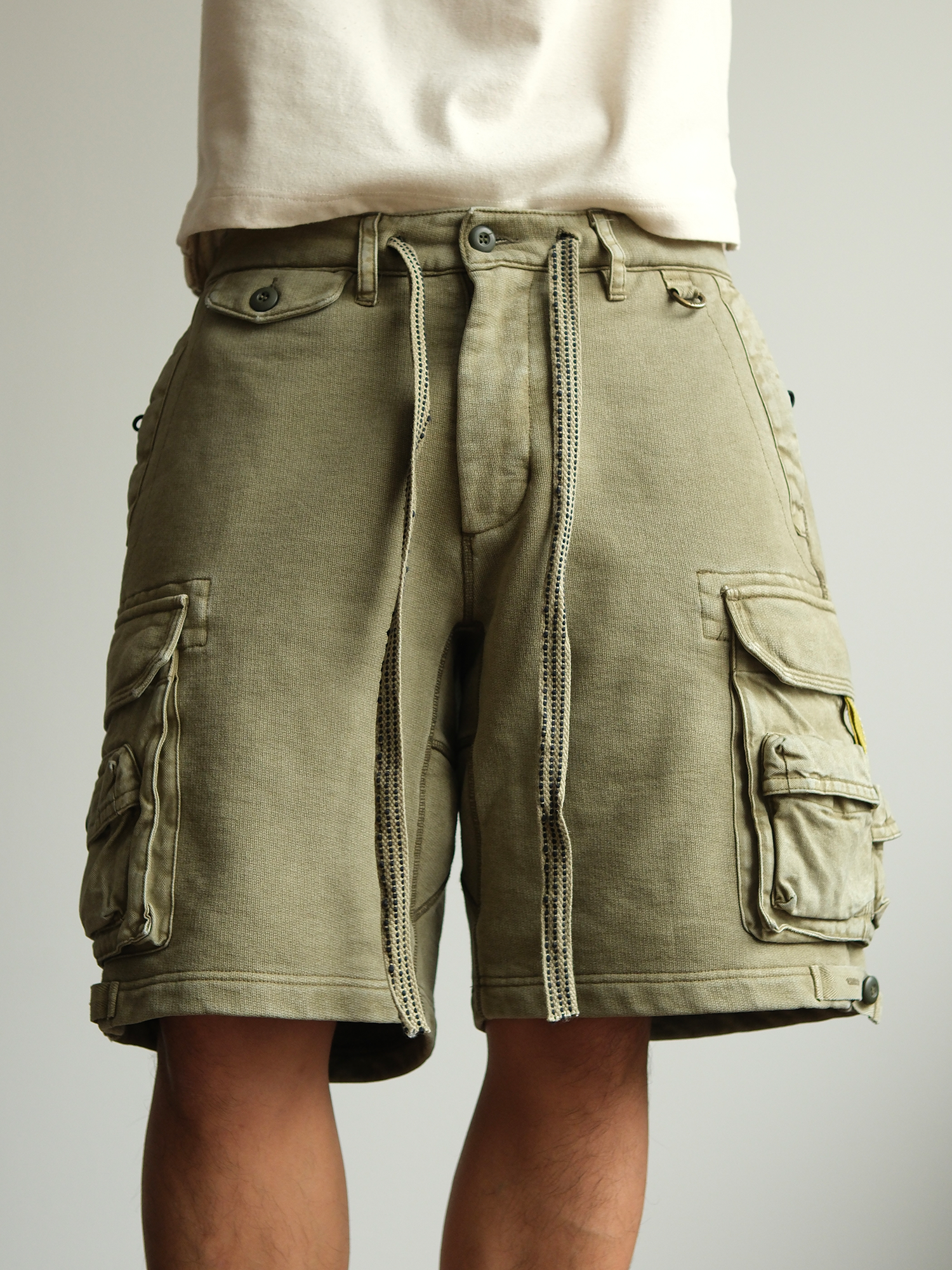 NEIGBORL Utility Multi-Pocket Drawstring Sweat Shorts