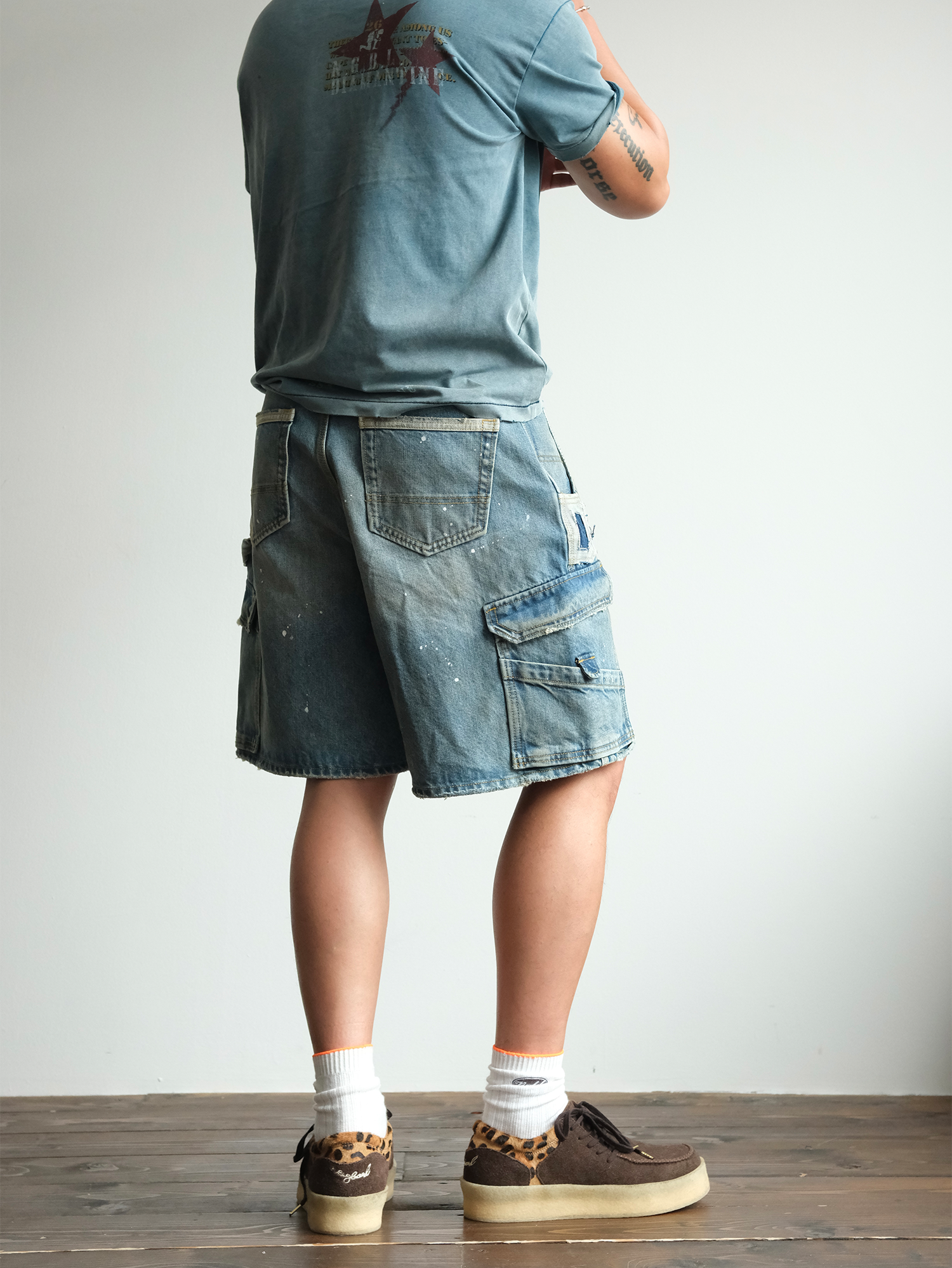 NEIGBORL Retro Washed Paint-Splattered Multi-Pocket Denim Shorts