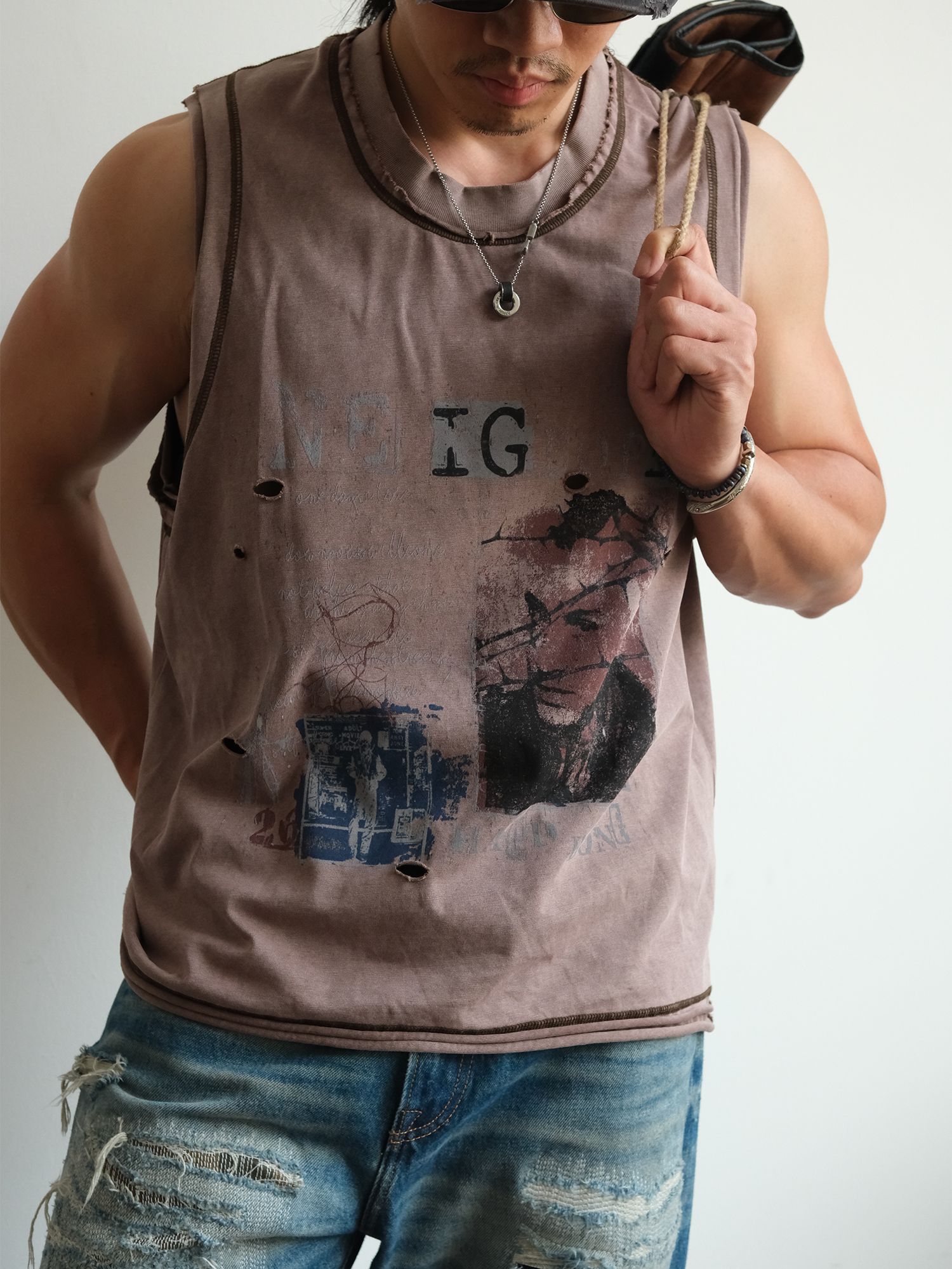 NEIGBORL Distressed Washed Graphic Tank Top