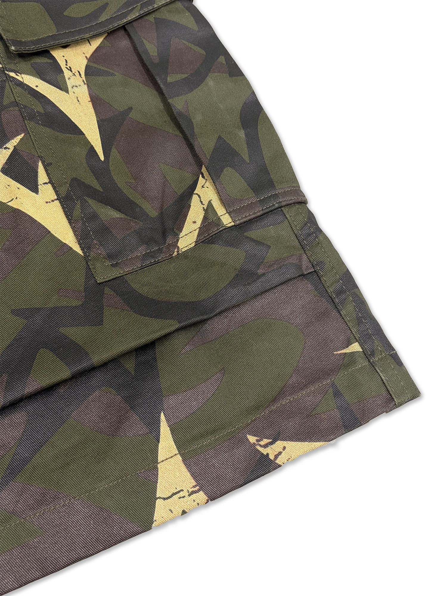 TECNINEGROUP Thorn Star Waxed Camo Shorts