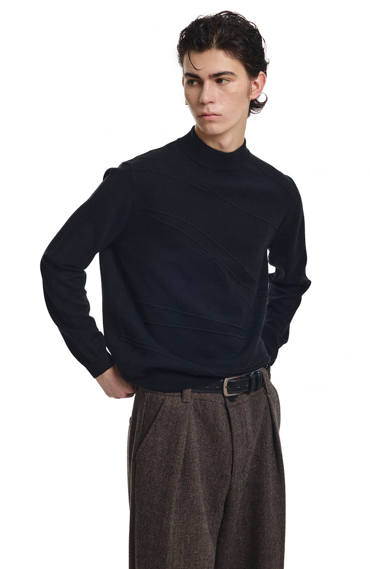 KREATE Curved Jacquard Half-Turtleneck Sweater