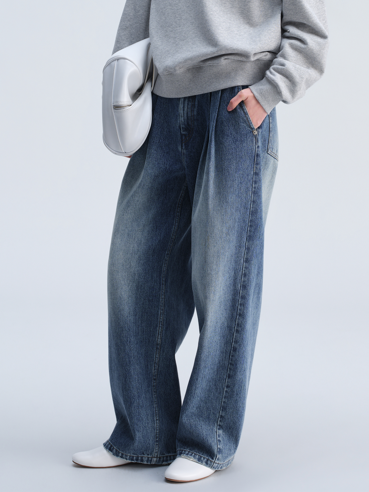 OPICLOTH Retro Washed Double-Pleated Wide-Leg Jeans
