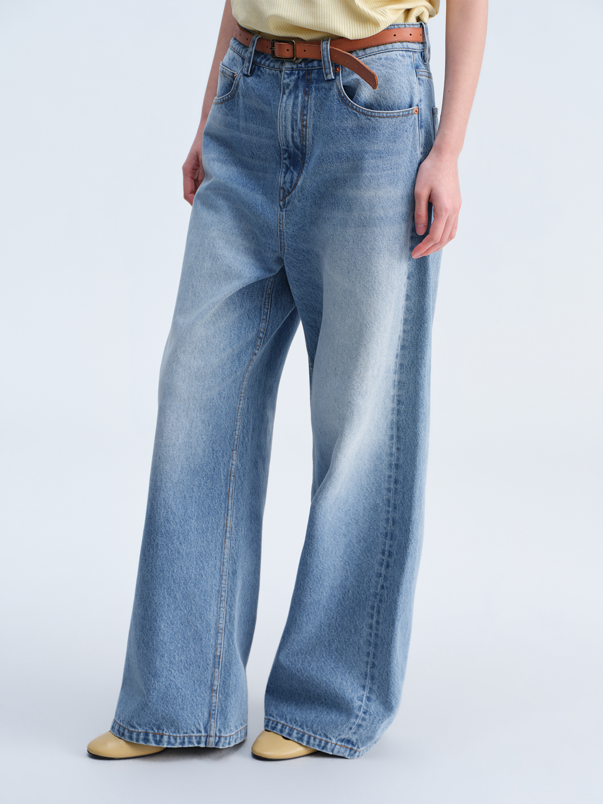 OPICLOTH Retro Washed Wide-Leg Jeans