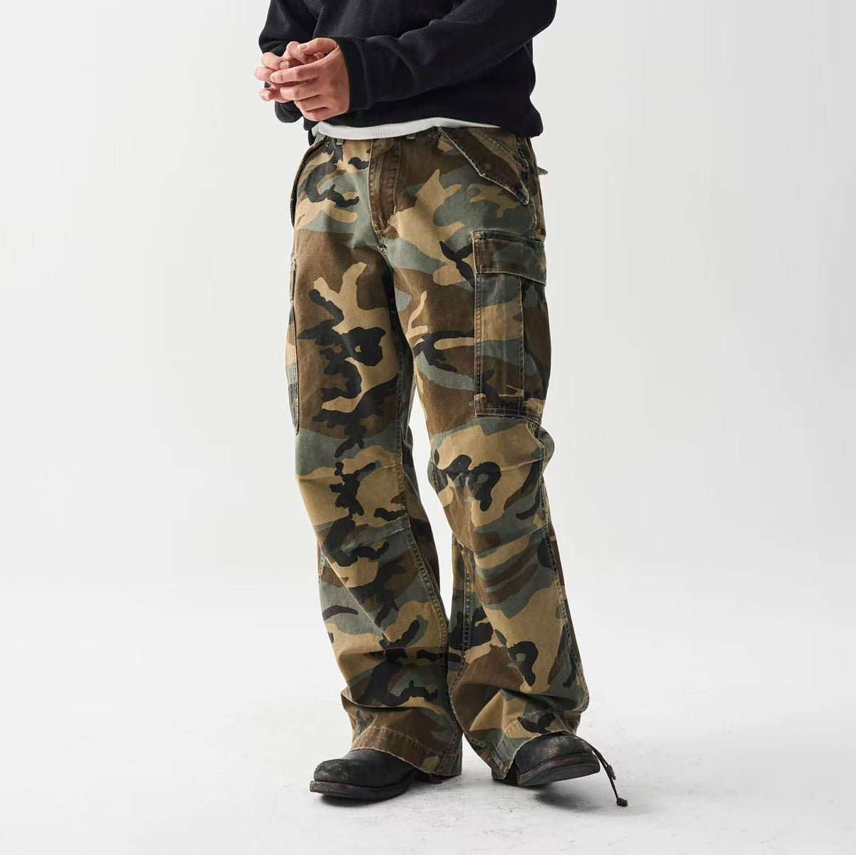 NEIGBORL Retro Camo Multi-Pocket Straight-Leg Cargo Pants