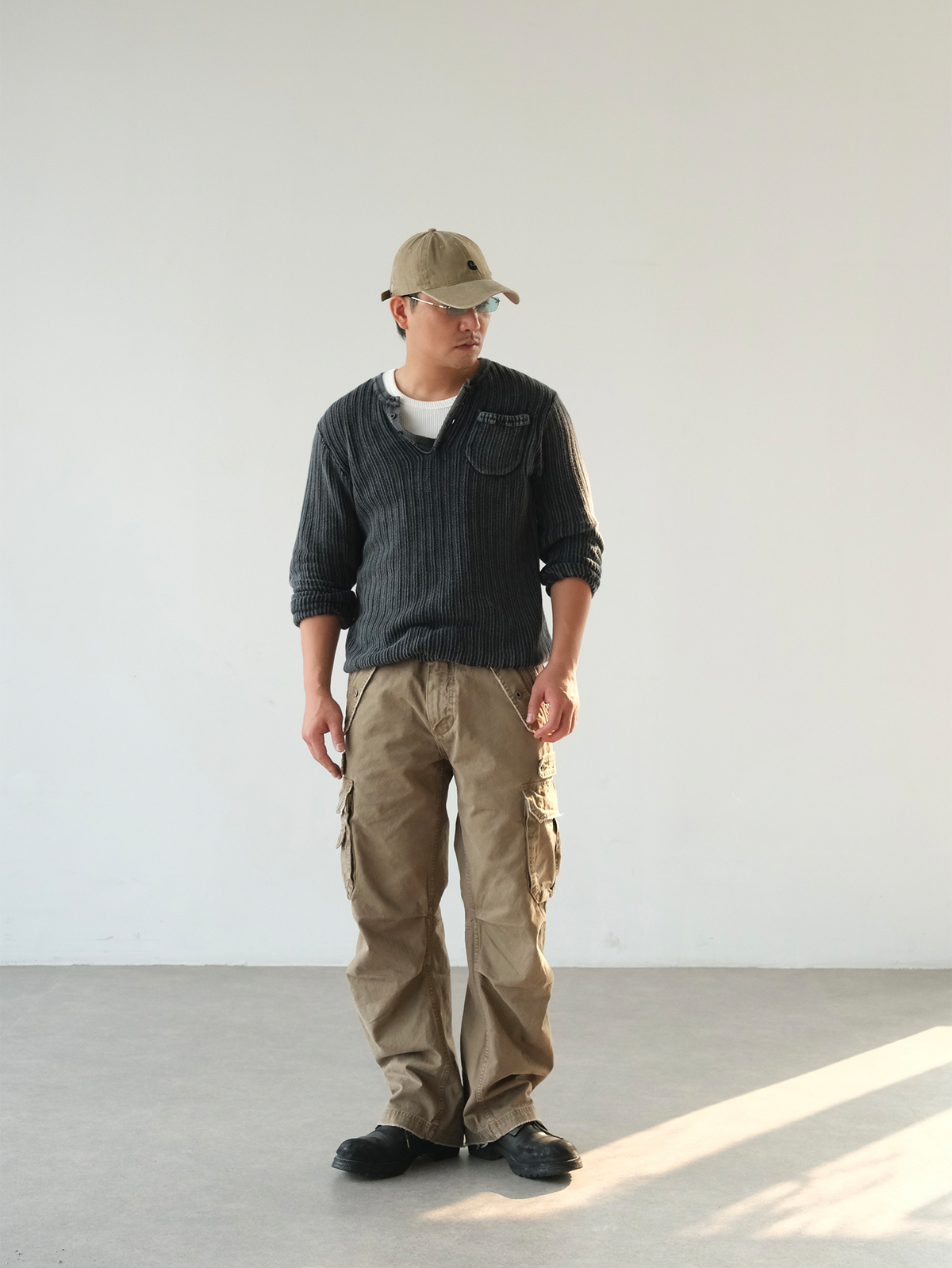 NEIGBORL Retro Washed Pleated Straight-Leg Pants