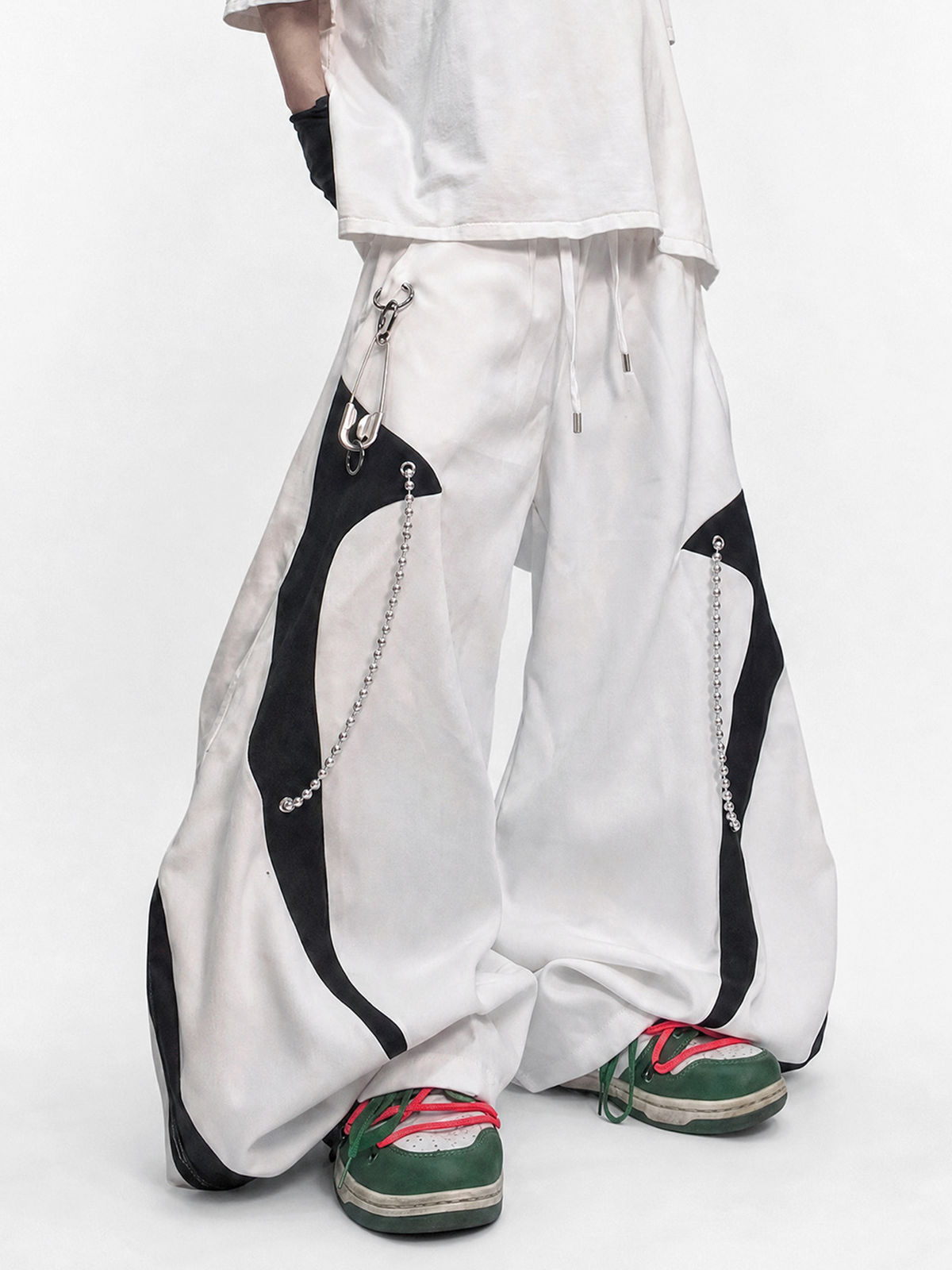 UUCSCC Spliced Contrast Wide-Leg Curved Pants, premium urban and streetwear designers apparel on PROJECTISR.com, UUCSCC