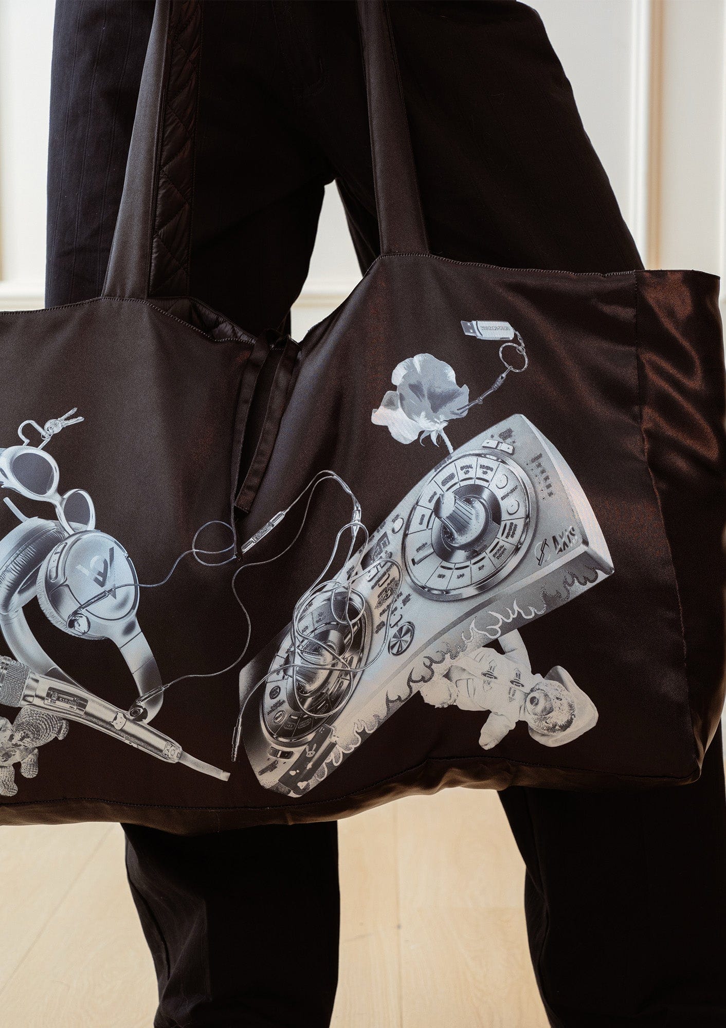 KADAKADA x AXIS Dual-Persona Graphic Reversible Tote Bag, premium urban and streetwear designers apparel on PROJECTISR.com, KADAKADA