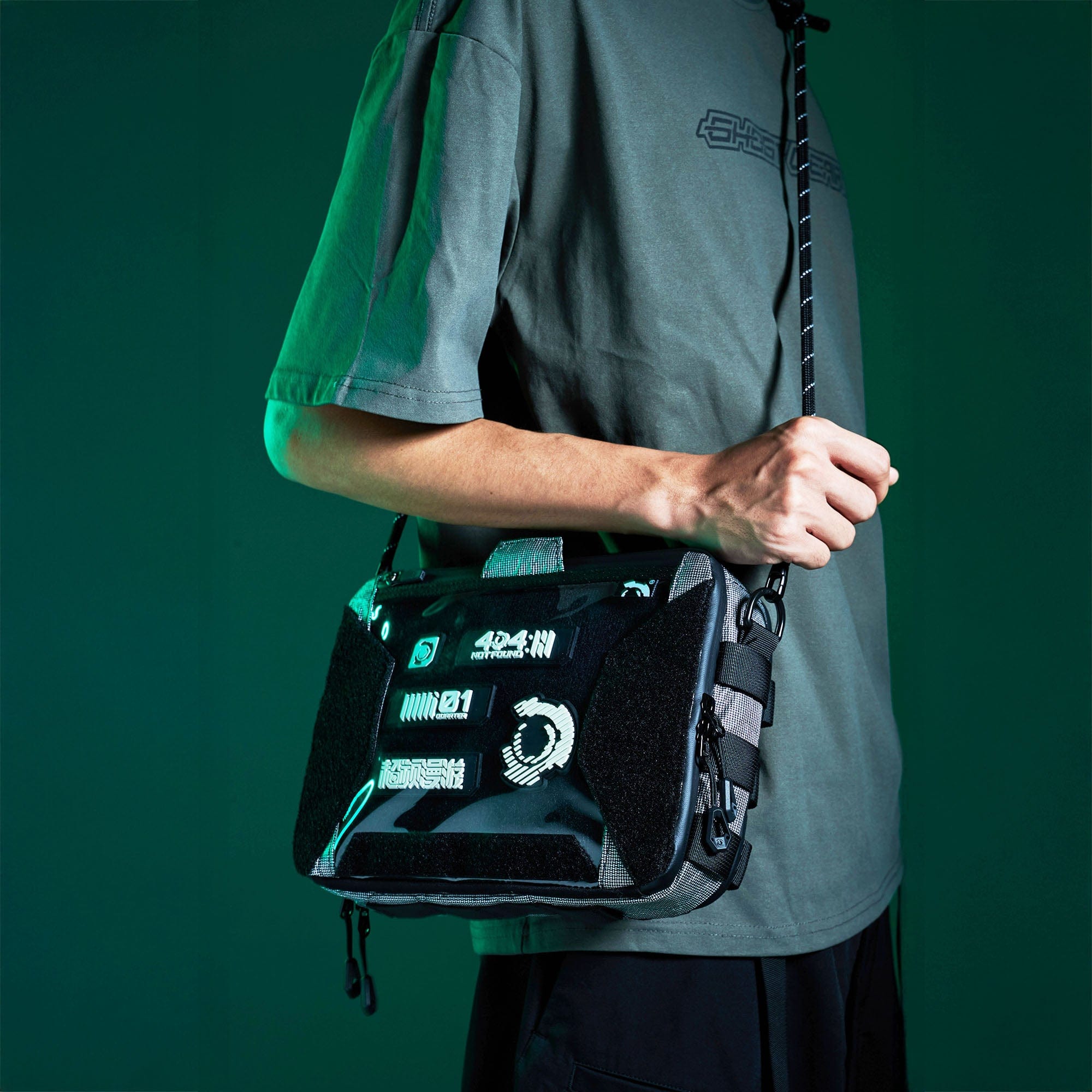 OVERCLOCK ROAM Utility Tablet Organizer, premium urban and streetwear designers apparel on PROJECTISR.com, OVERCLOCK ROAM