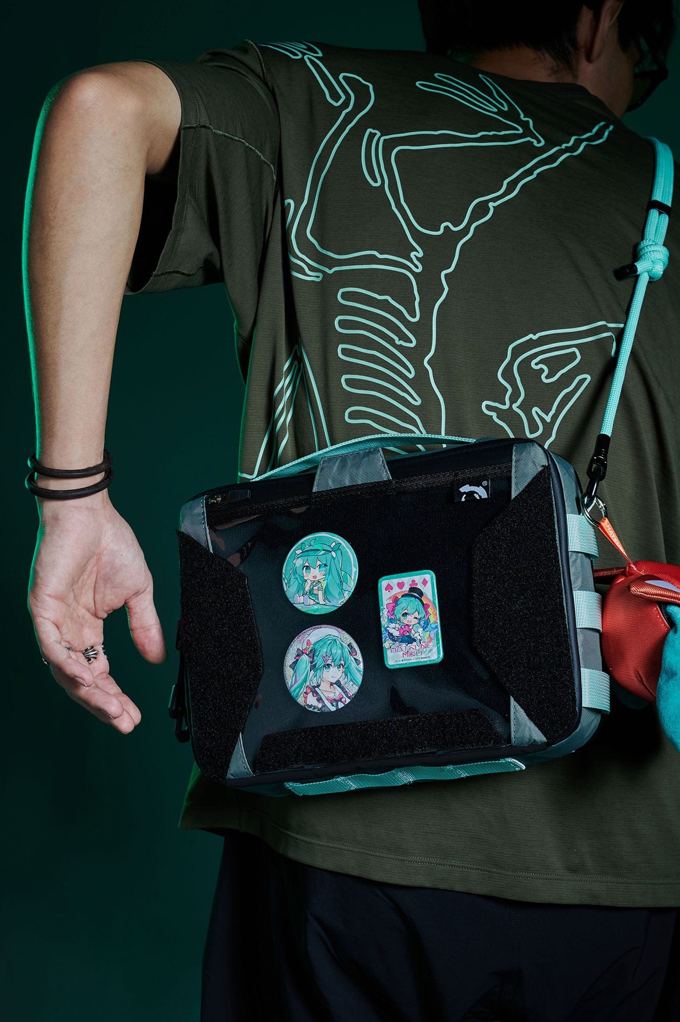 OVERCLOCK ROAM Utility Tablet Organizer, premium urban and streetwear designers apparel on PROJECTISR.com, OVERCLOCK ROAM