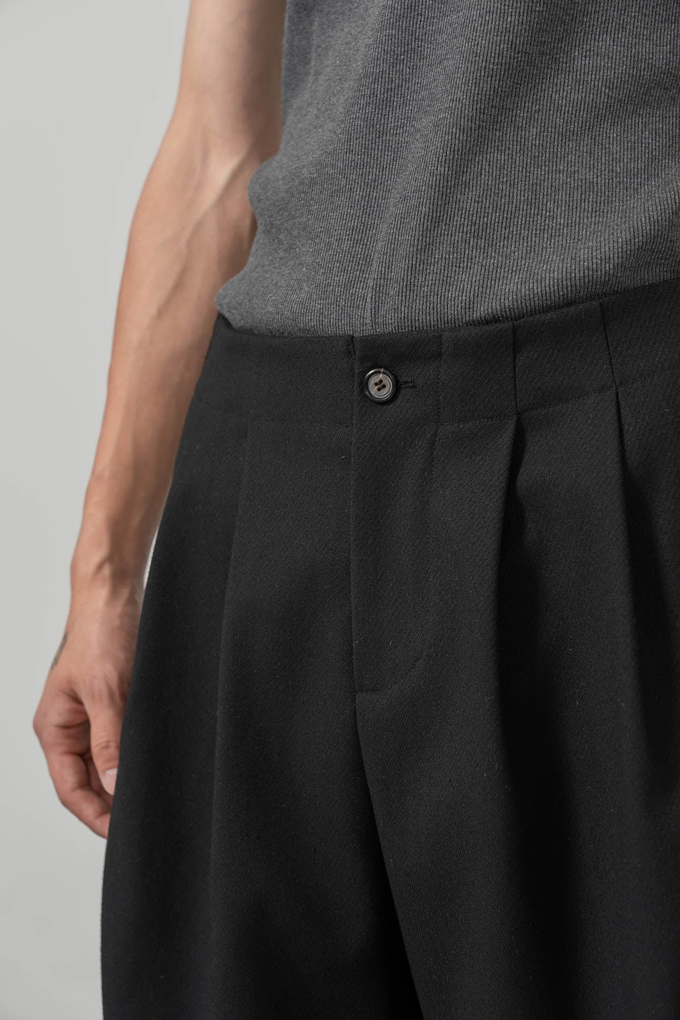 MOITIEDEPETALE Geometric Paneled Pinstripe Pleated Wide-Leg Trousers