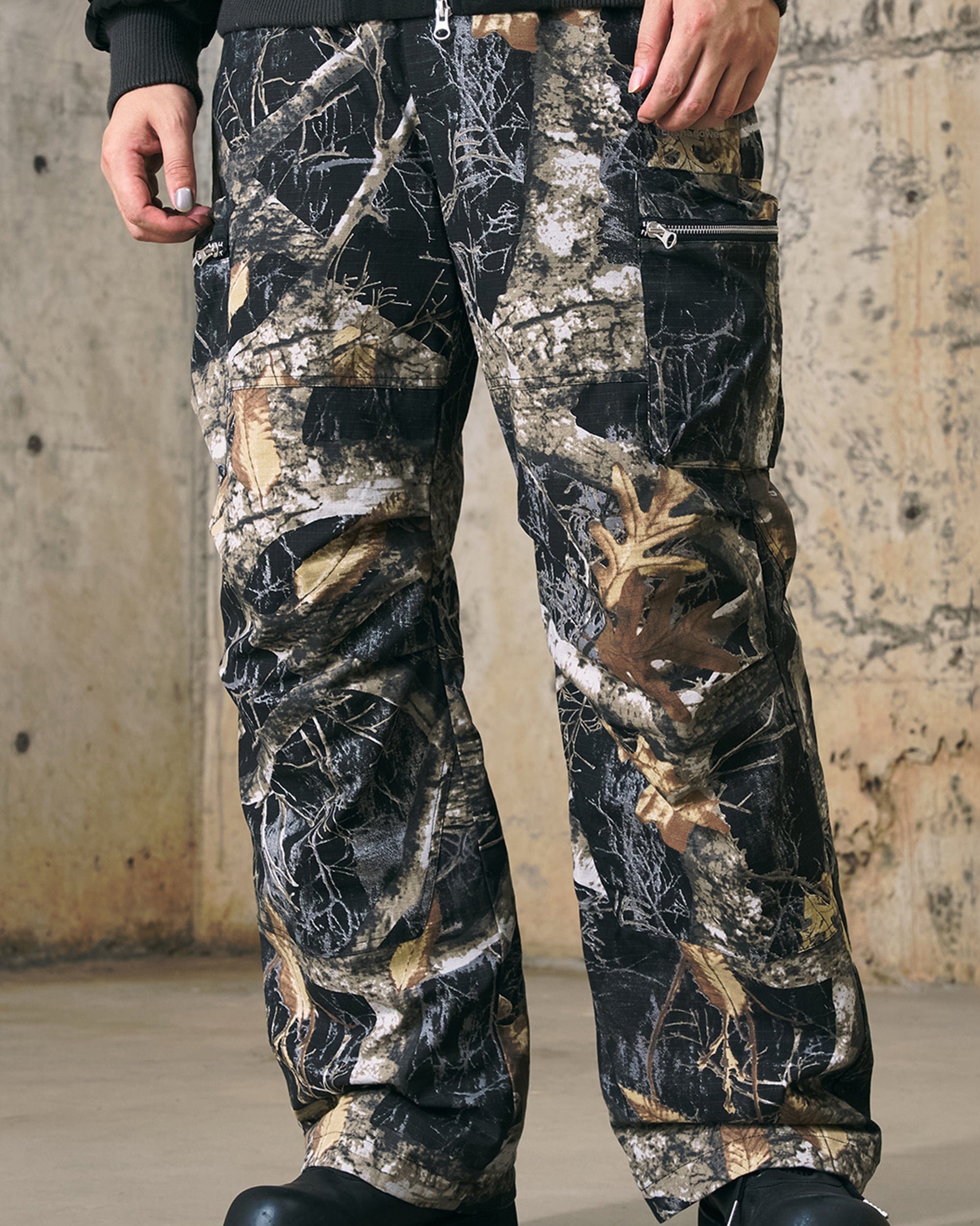 ENSHADOWER Black Camo Multi-pocket Down Pants, premium urban and streetwear designers apparel on PROJECTISR.com, ENSHADOWER
