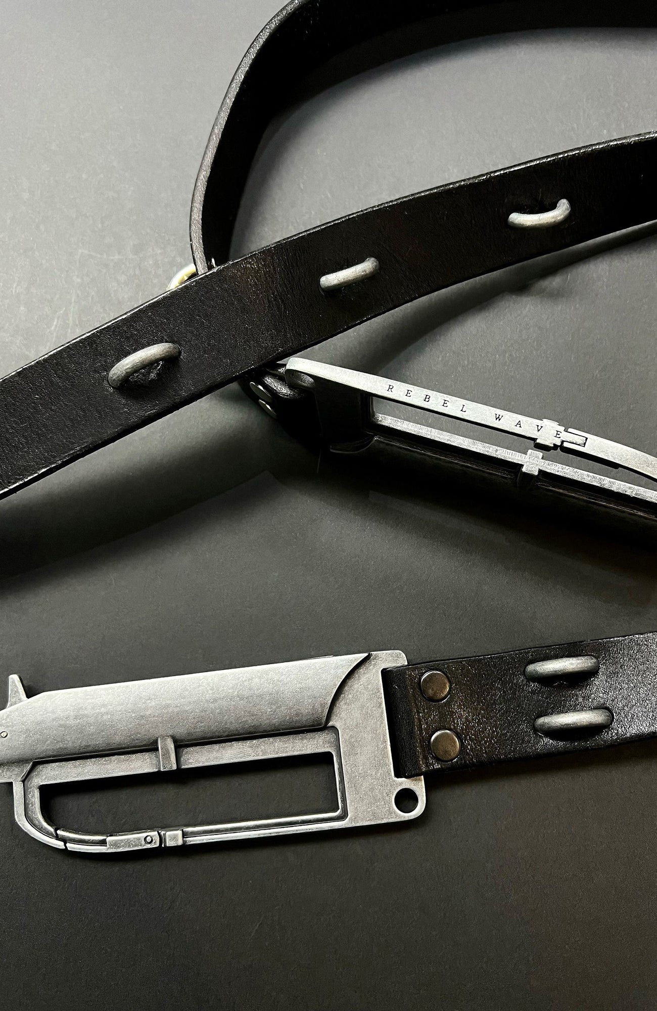 REBEL WAVE Military Buckle Leather Belt